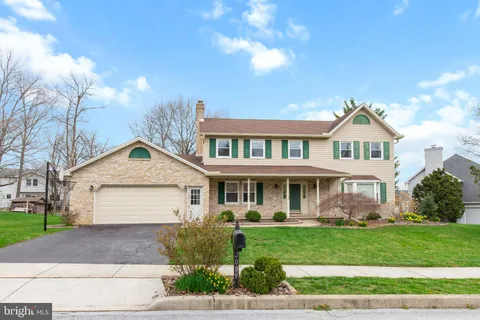 2089 Ashbury Drive, Harrisburg, PA MLS: PADA2043582