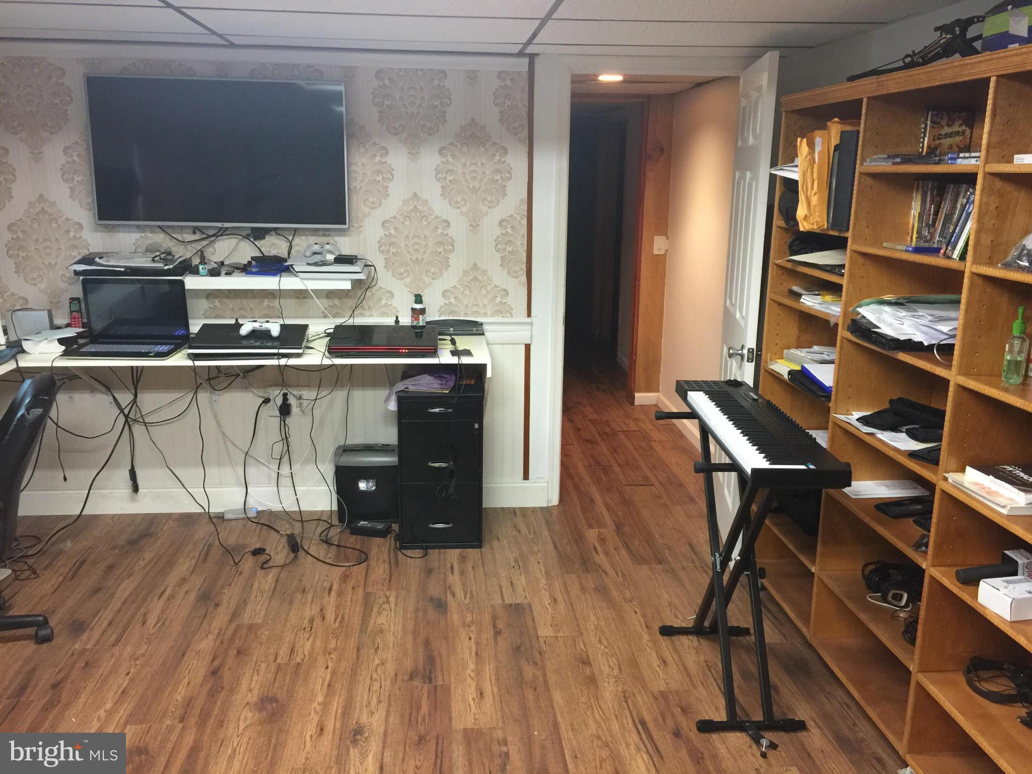 ABERDEEN HILLS - Residential