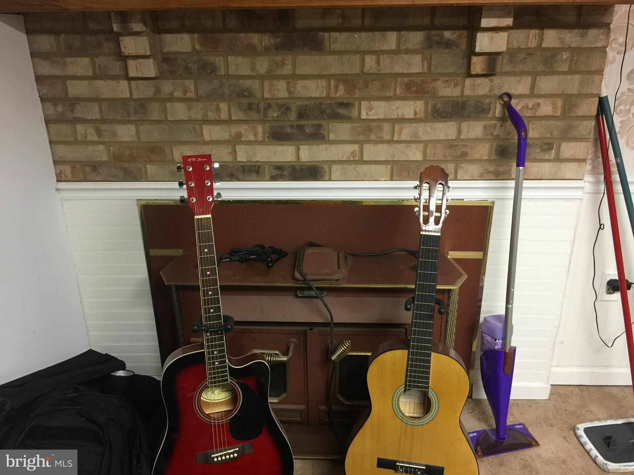 ABERDEEN HILLS - Residential