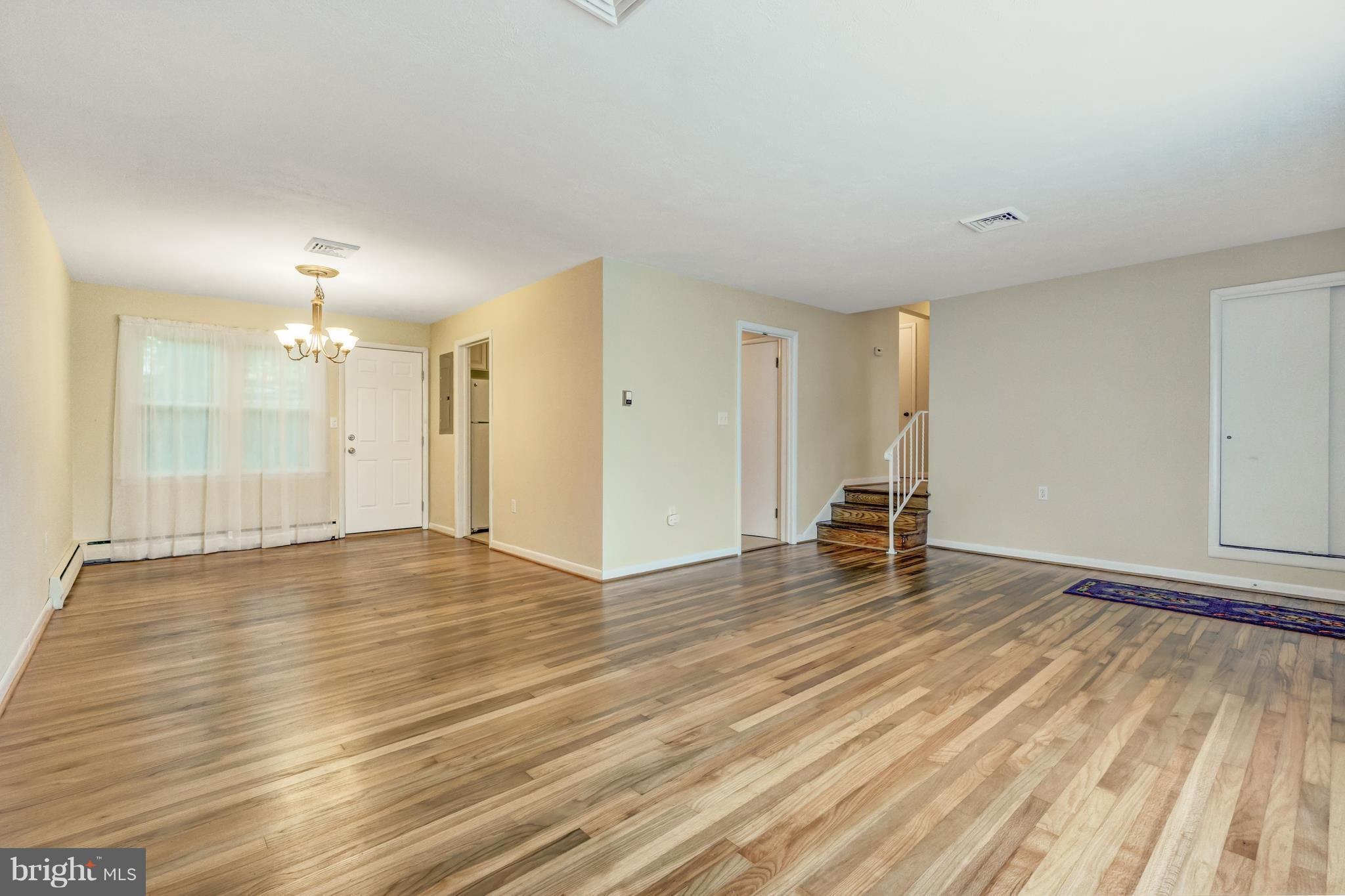 RED OAK HILLS - Residential Lease