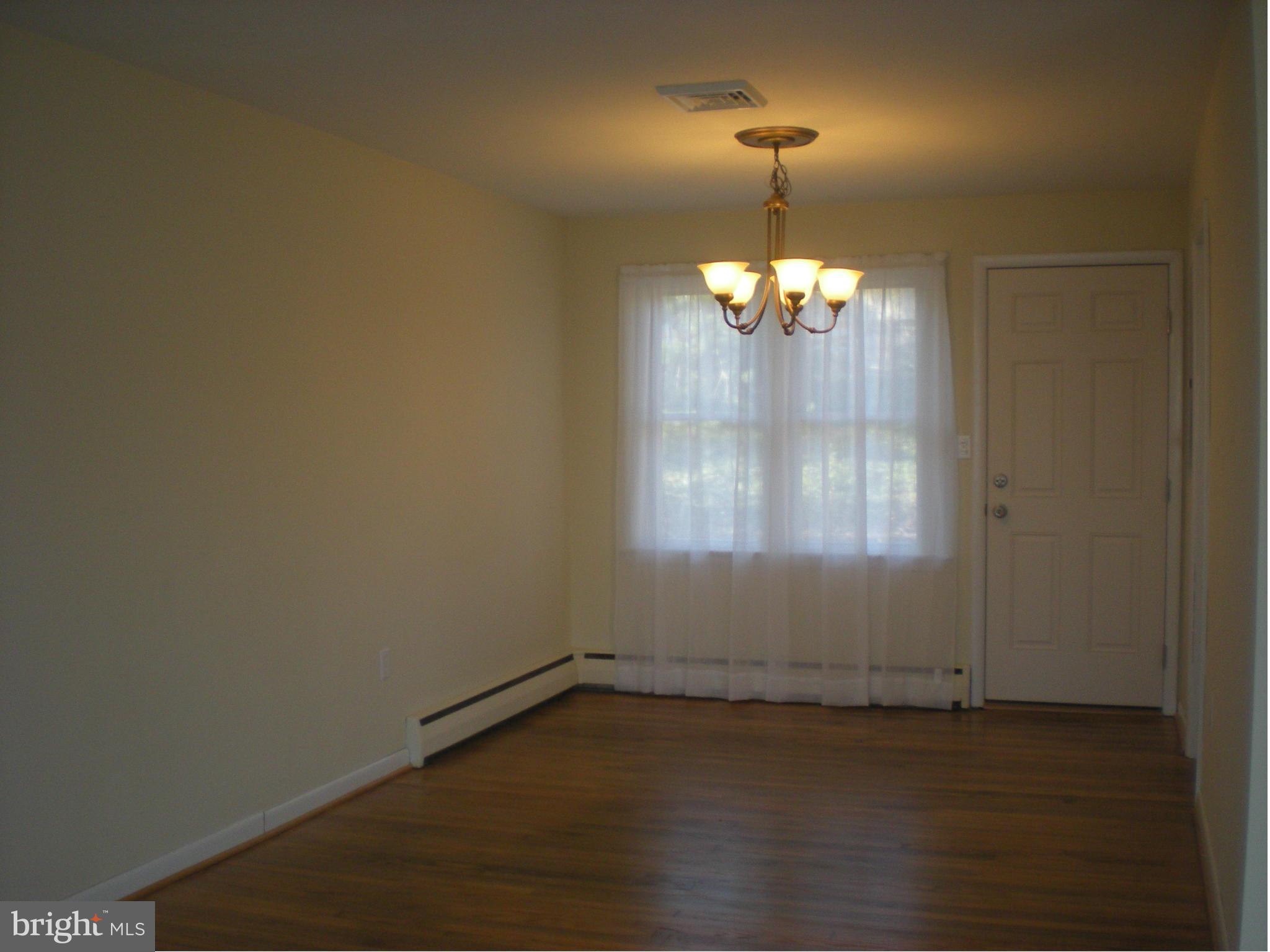 RED OAK HILLS - Residential Lease