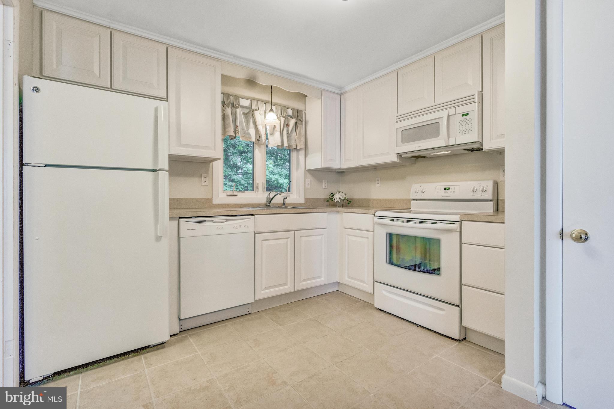 RED OAK HILLS - Residential Lease