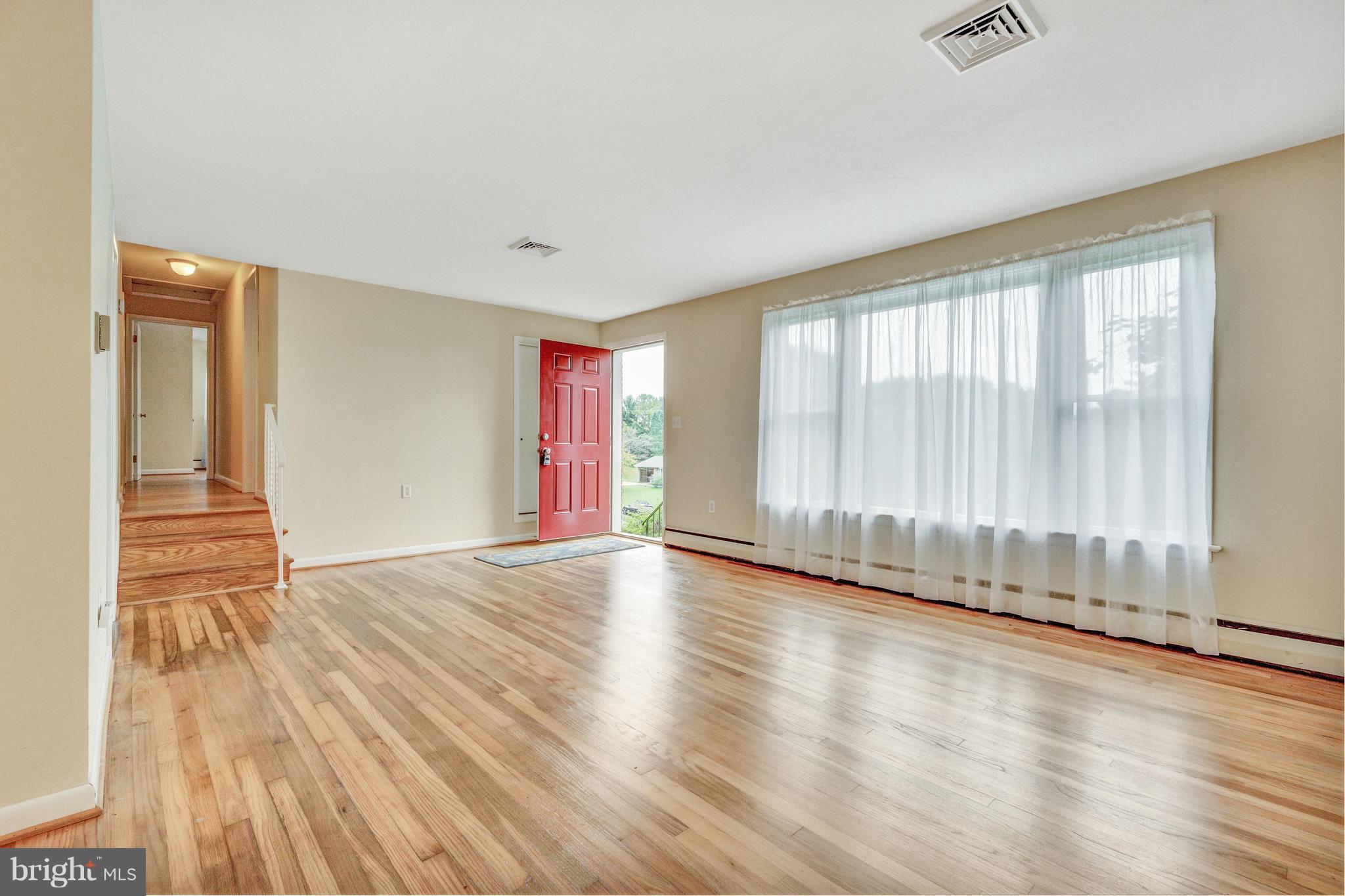 RED OAK HILLS - Residential Lease