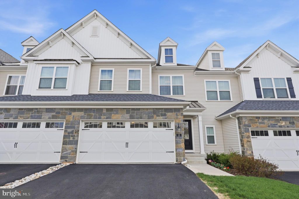 Photo of 12 Spring Mill Road, IVYLAND, PA 18974 (MLS # PABU2117906)