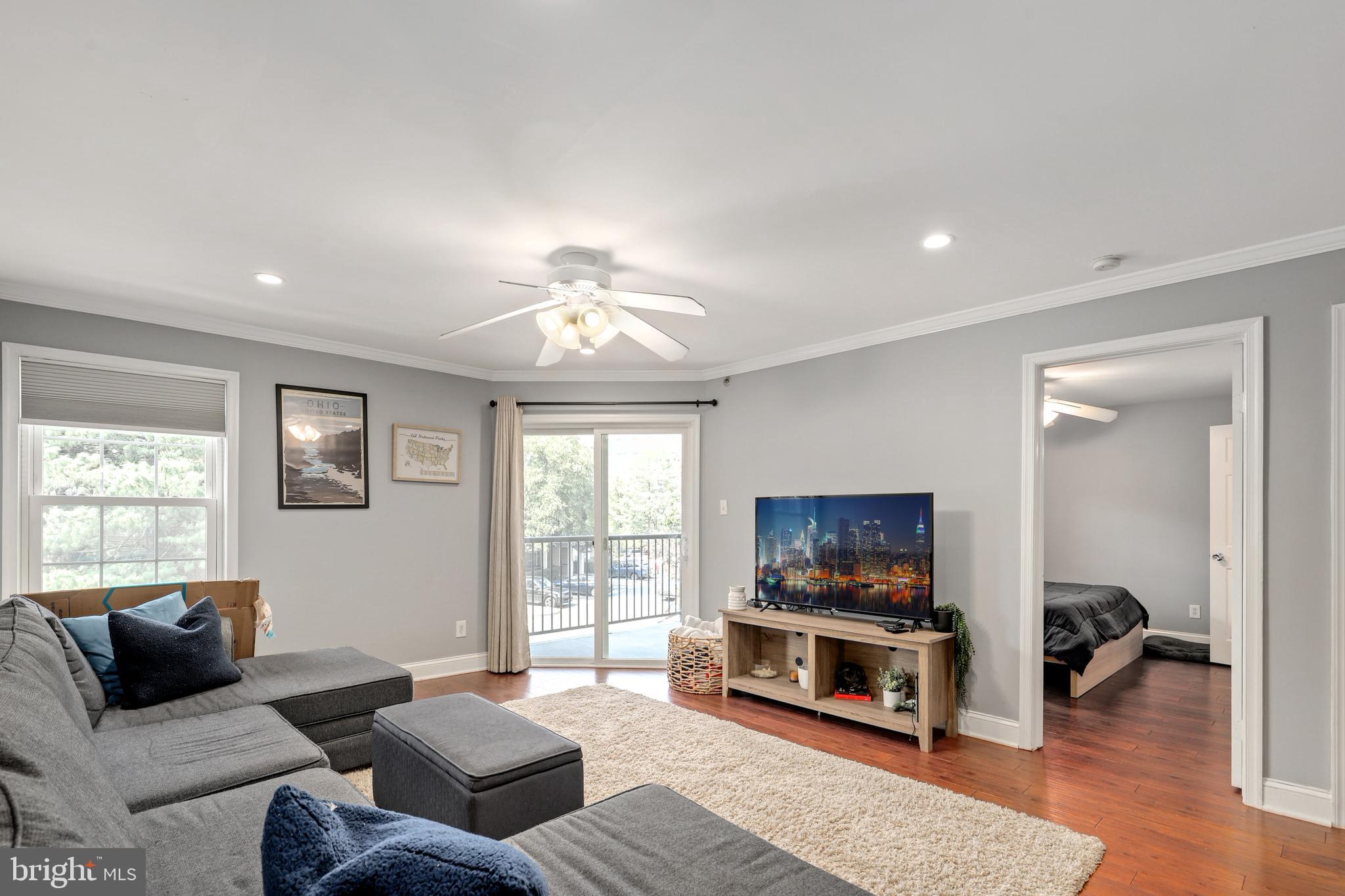 POINTE AT PARK CENTER - Residential