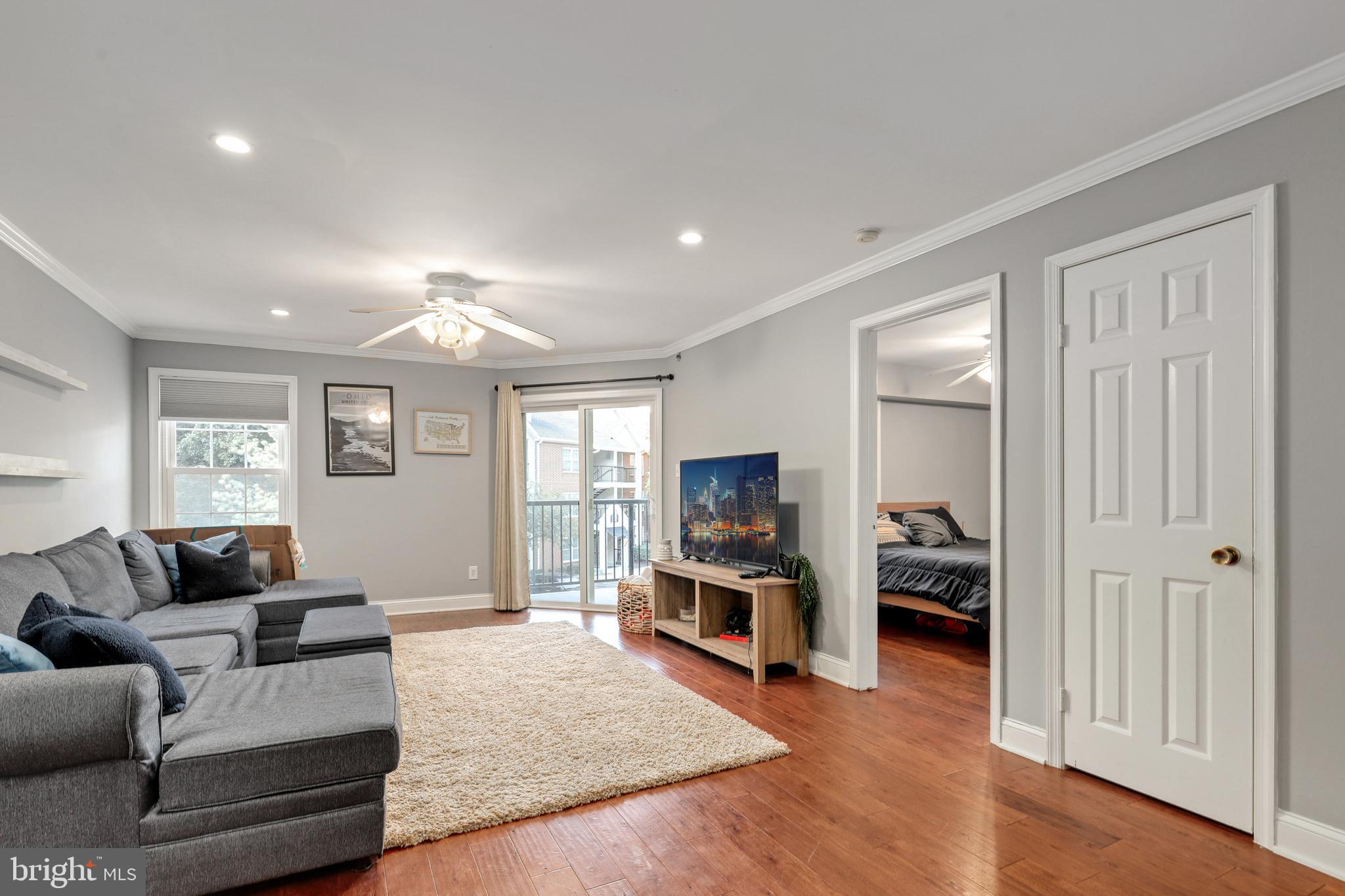 POINTE AT PARK CENTER - Residential