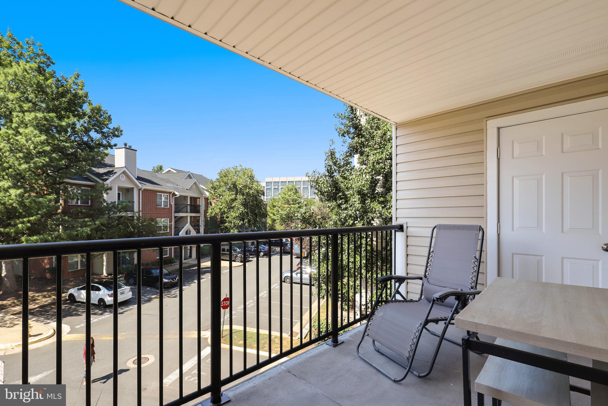 POINTE AT PARK CENTER - Residential