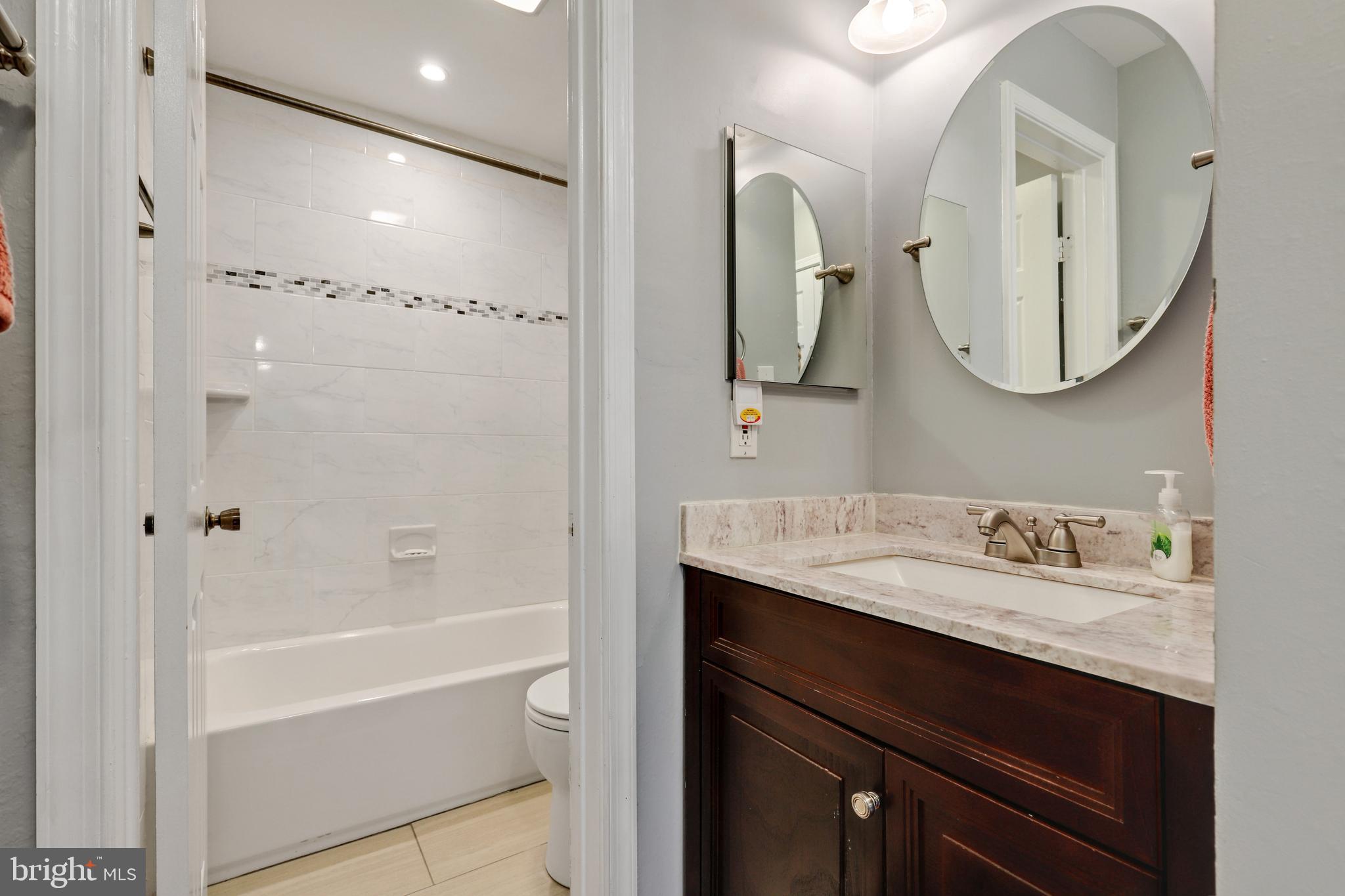 POINTE AT PARK CENTER - Residential