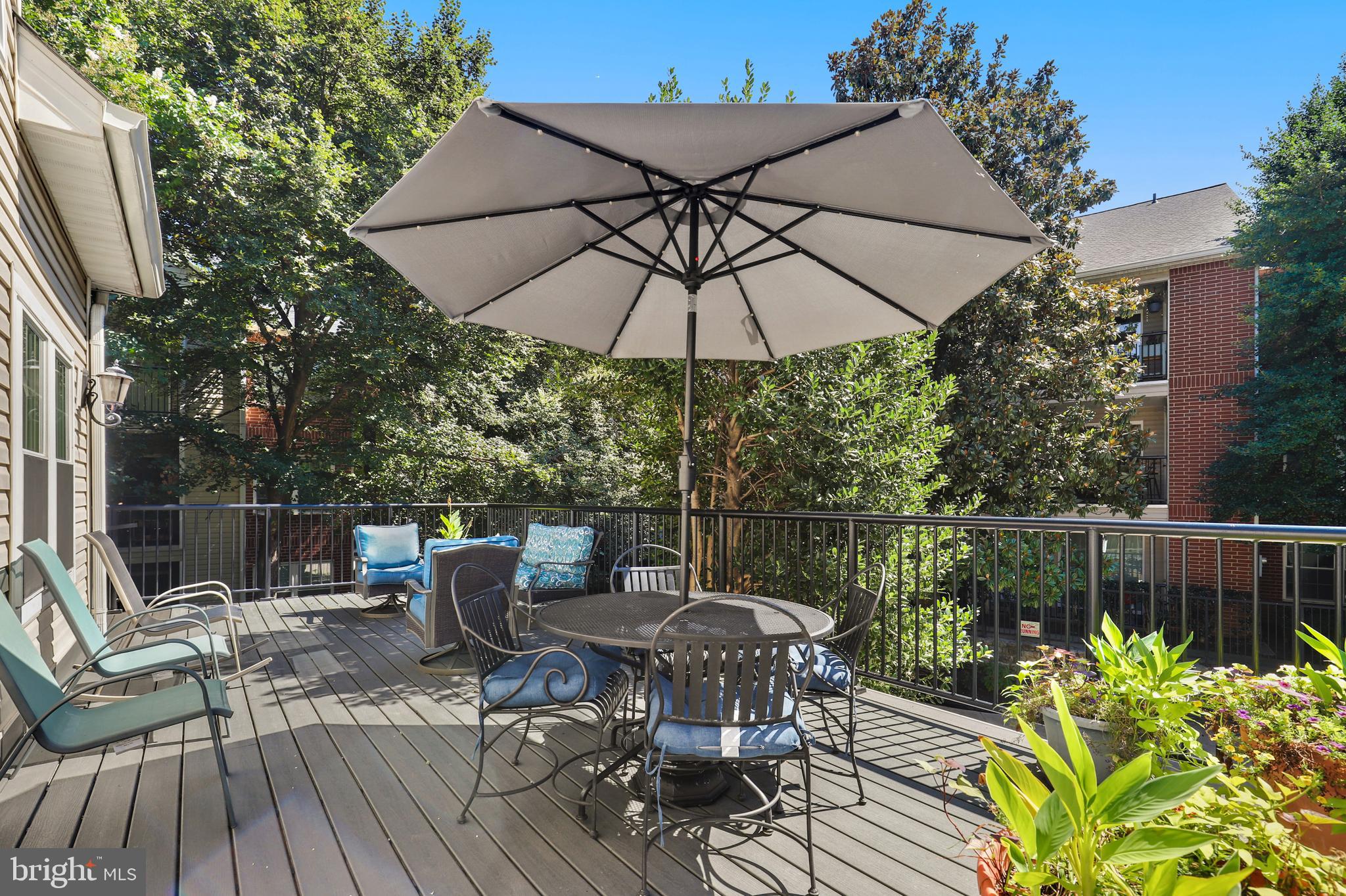 POINTE AT PARK CENTER - Residential