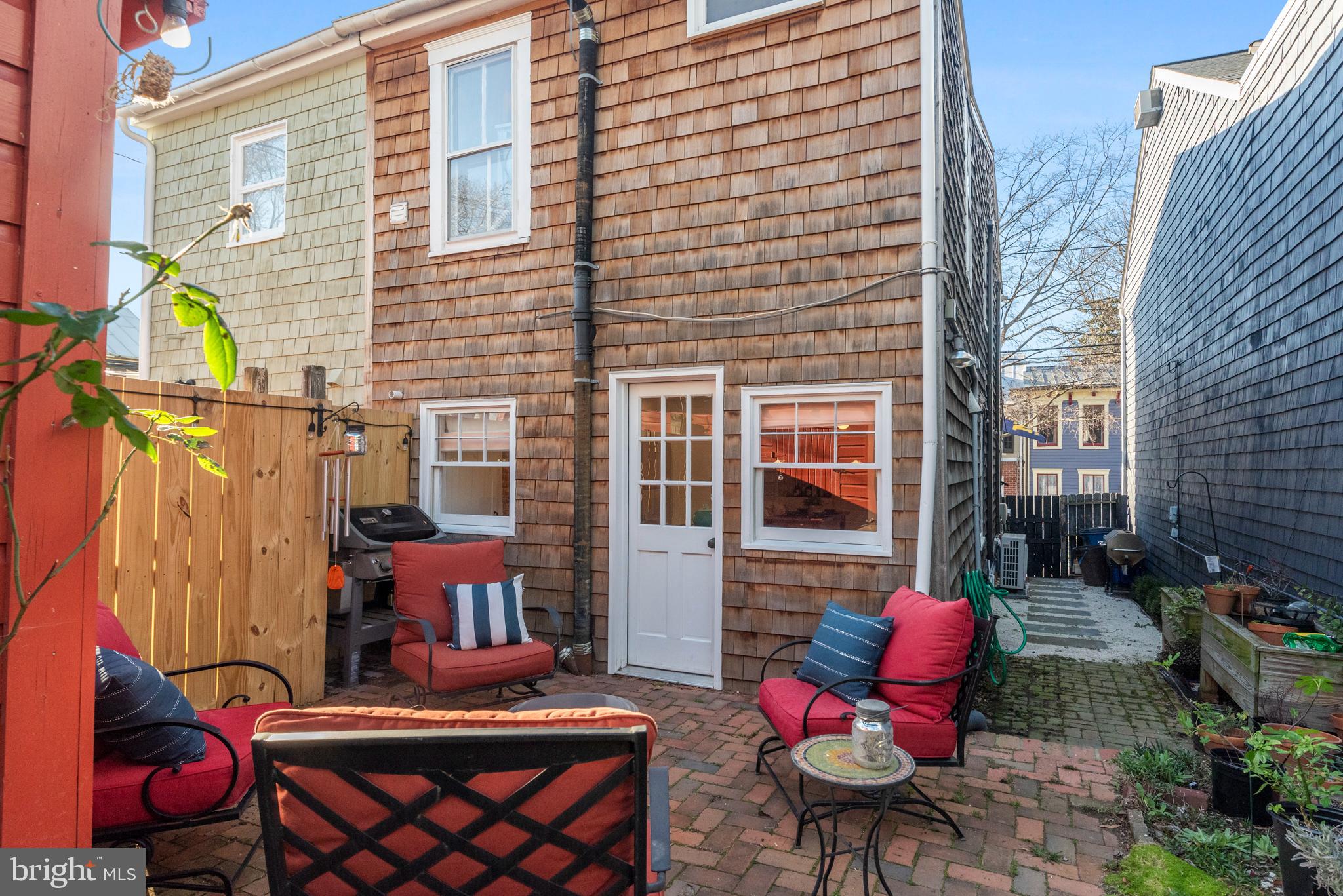 HISTORIC DISTRICT - Residential