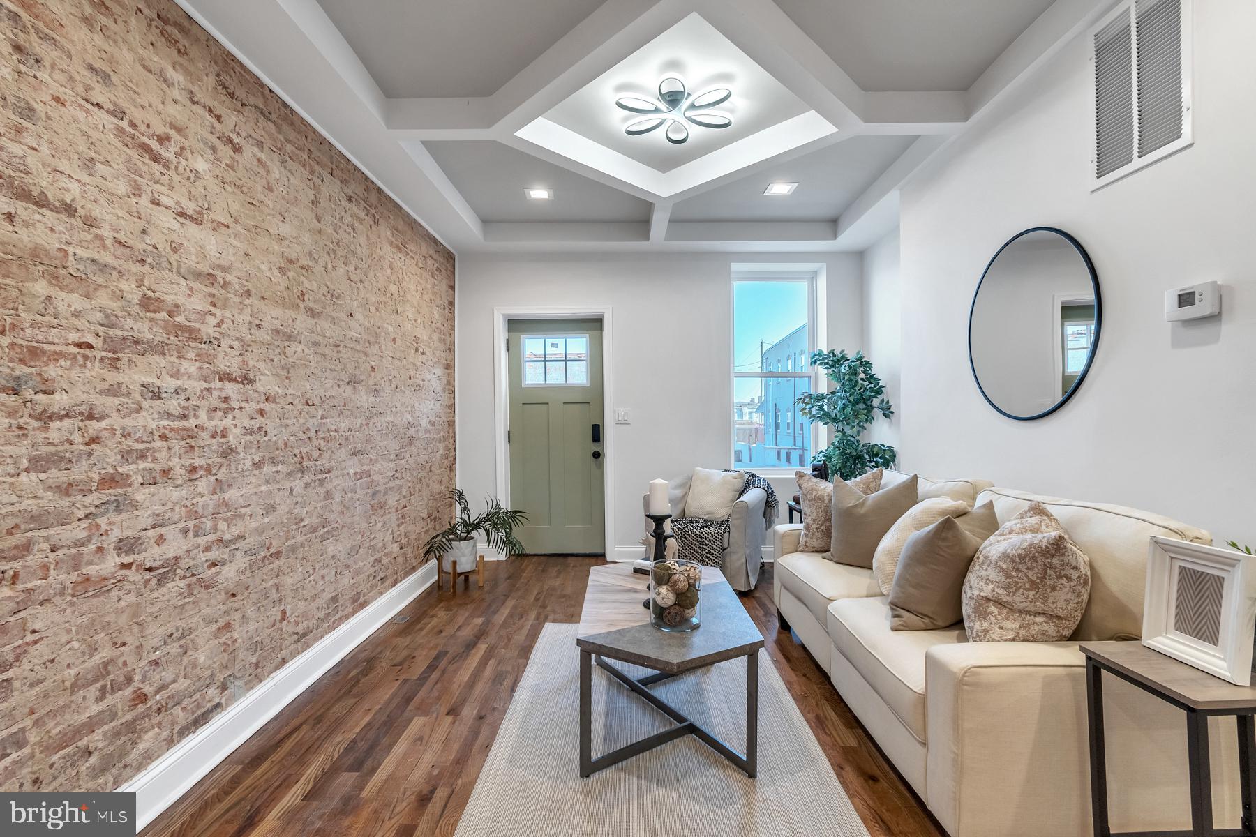 HIGHLANDTOWN - Residential