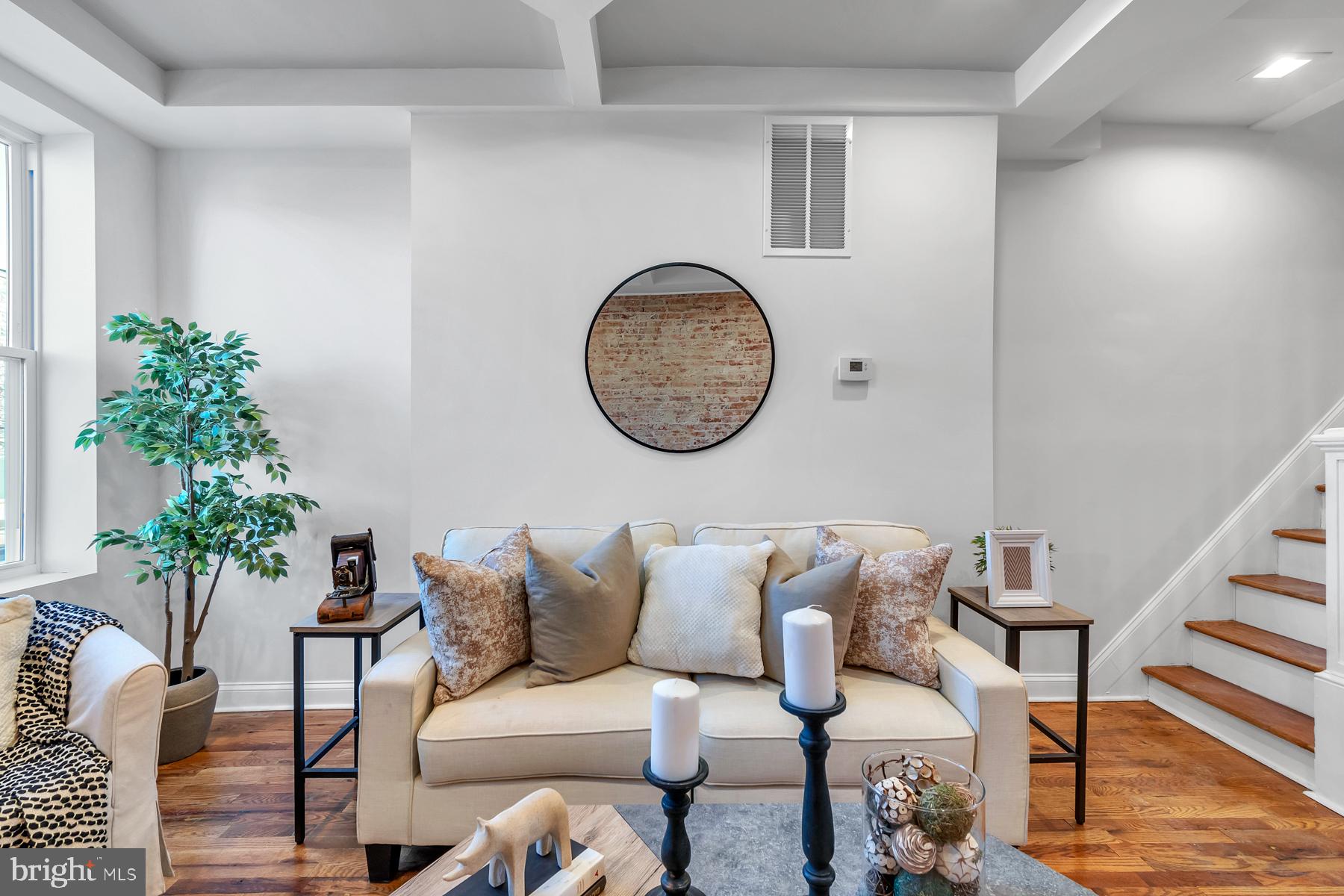 HIGHLANDTOWN - Residential