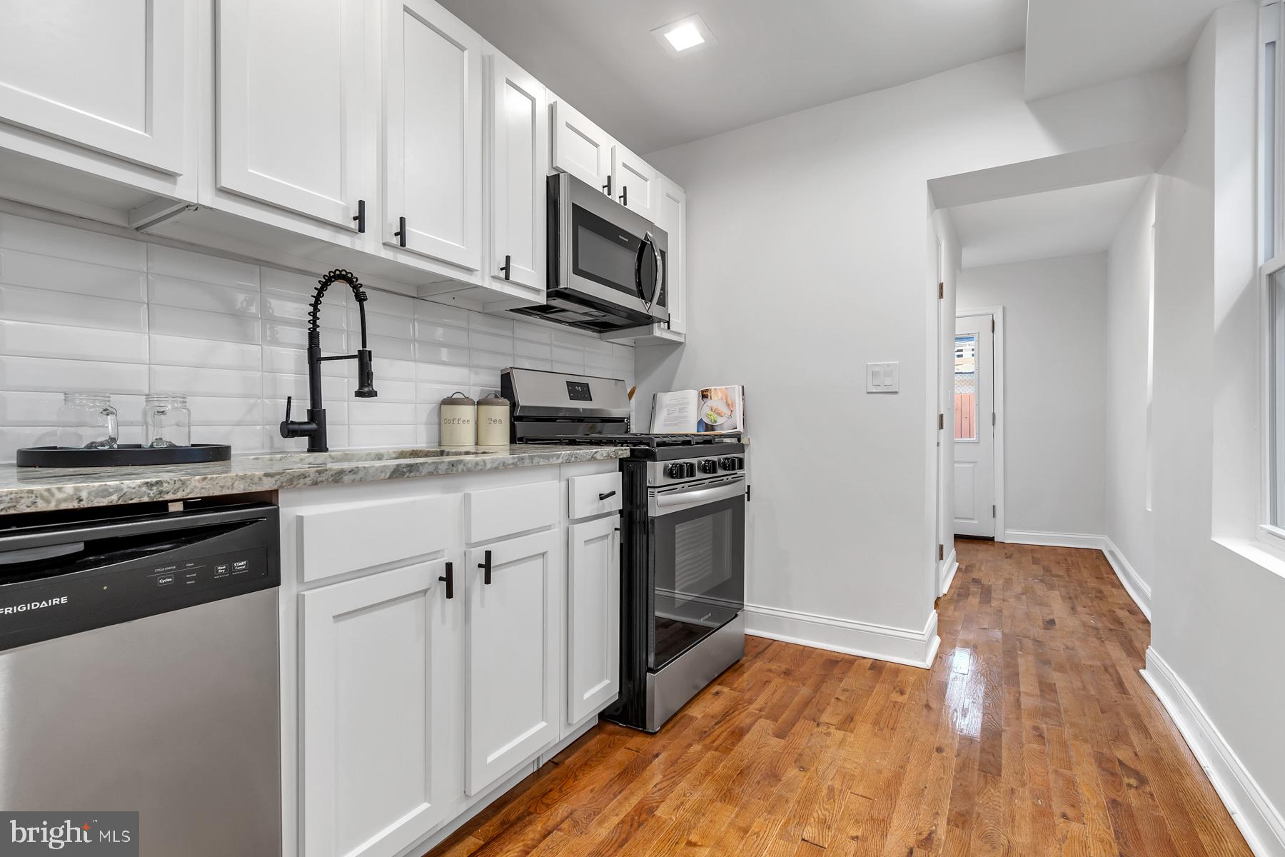 HIGHLANDTOWN - Residential