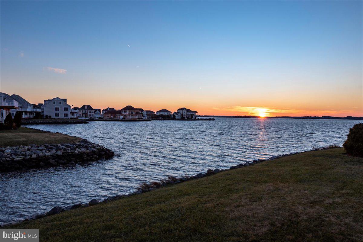 STONE HARBOR - Residential