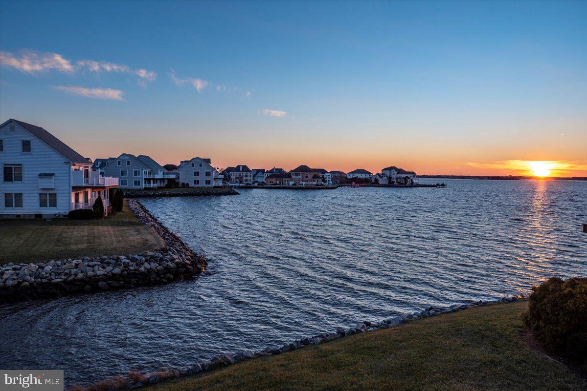 STONE HARBOR - Residential