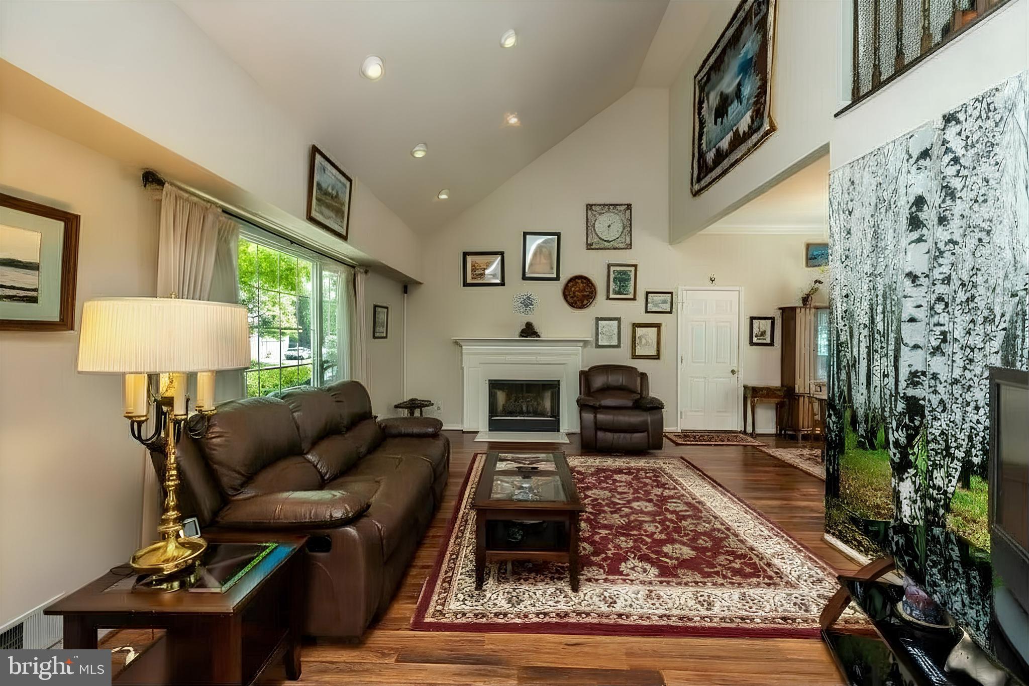 BLUE BELL WOODS - Residential