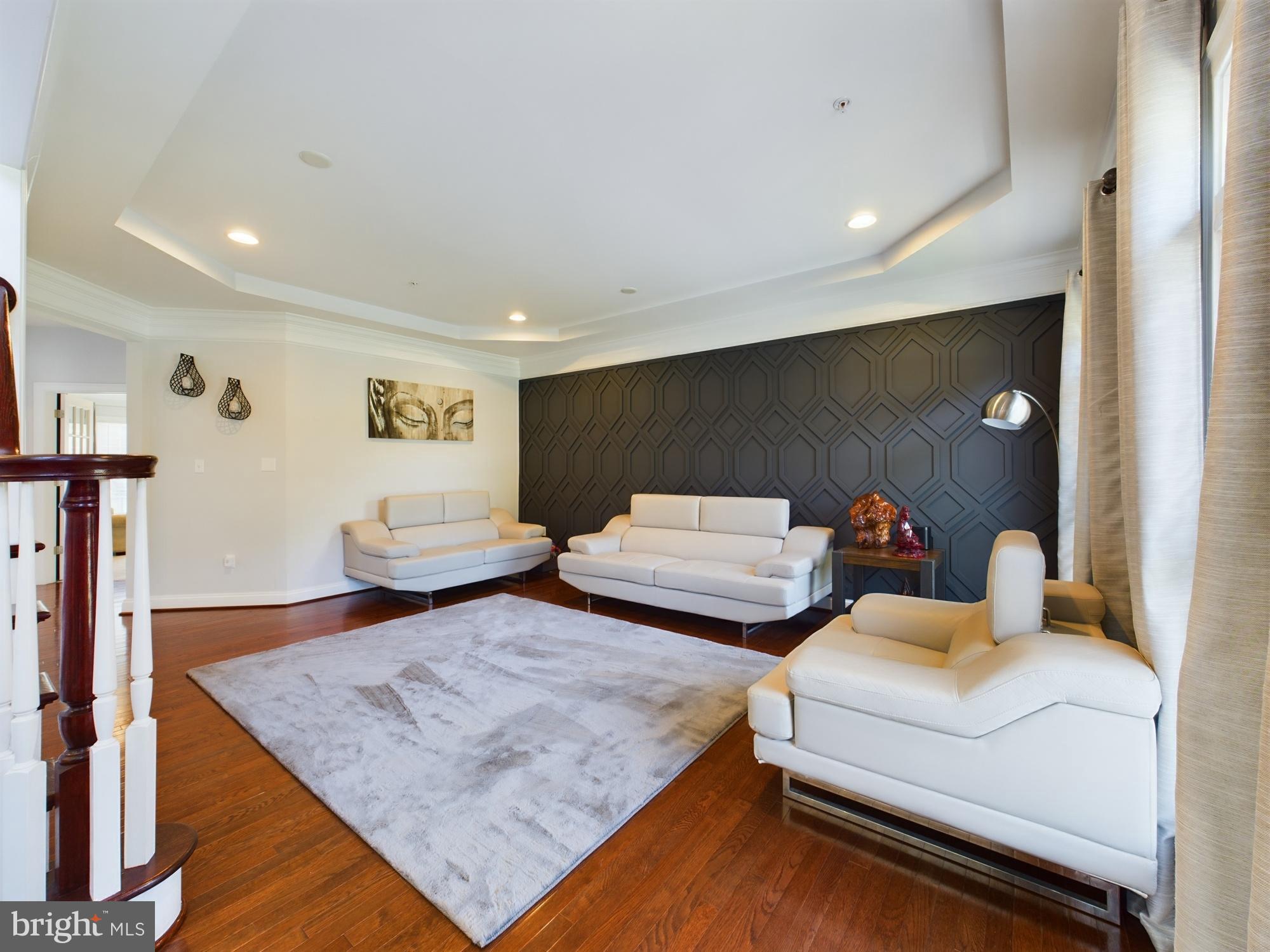 TALL OAKS ESTATES - Residential