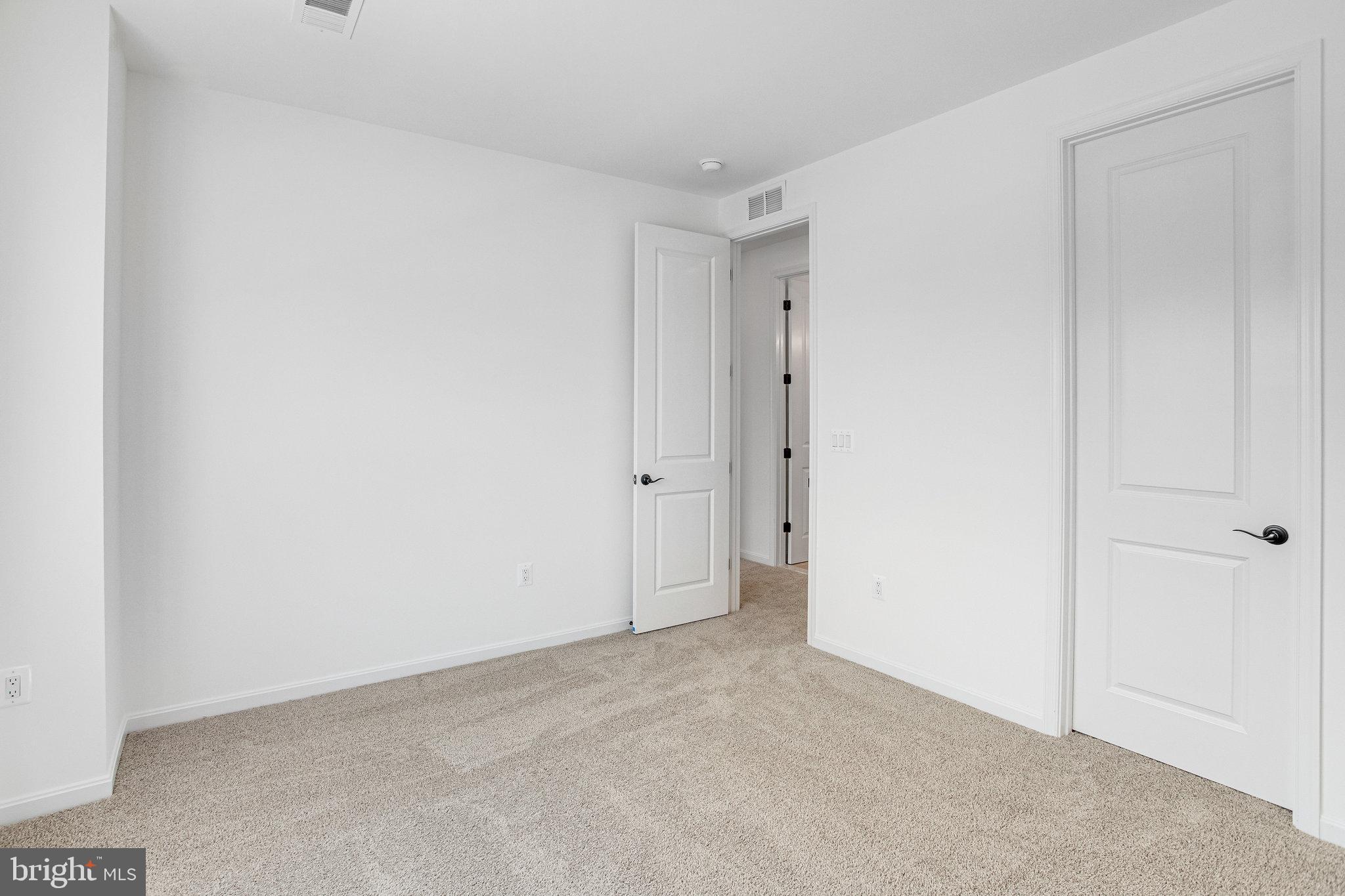 WHITE OAK - Residential