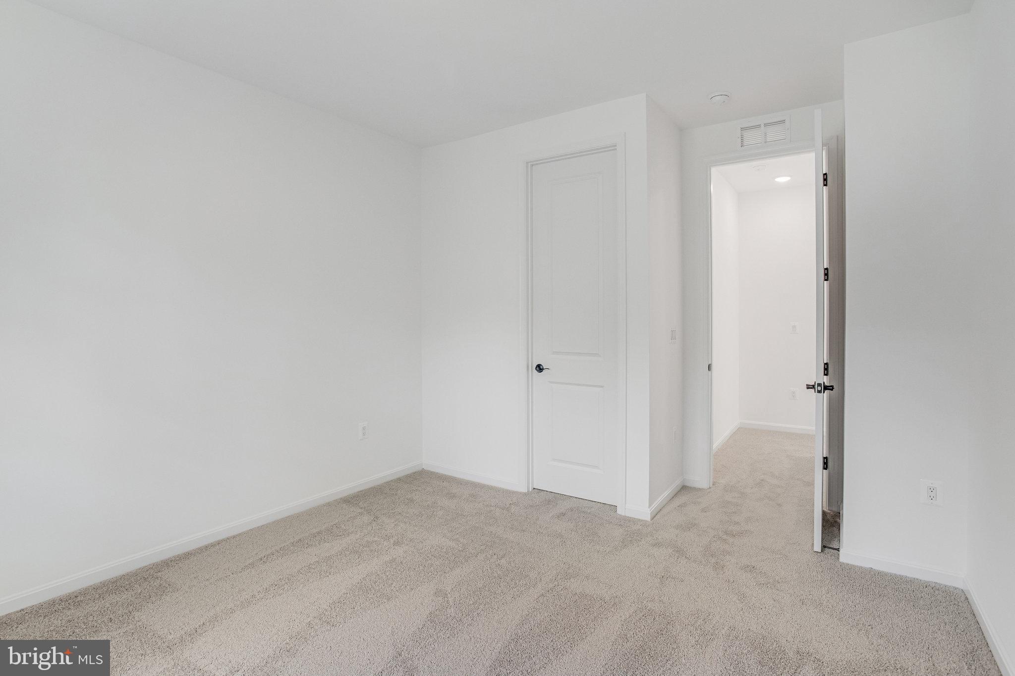 WHITE OAK - Residential