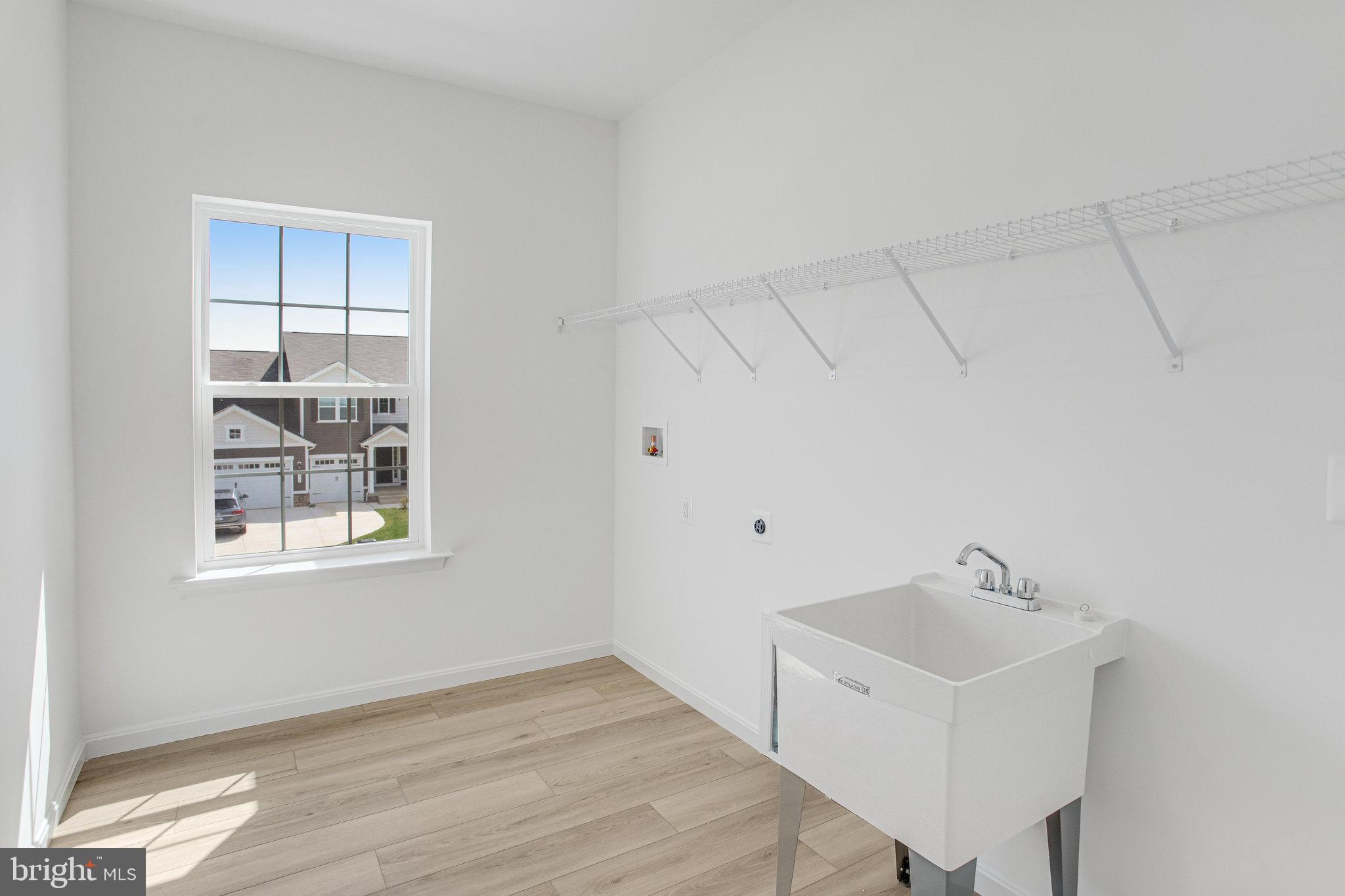 WHITE OAK - Residential