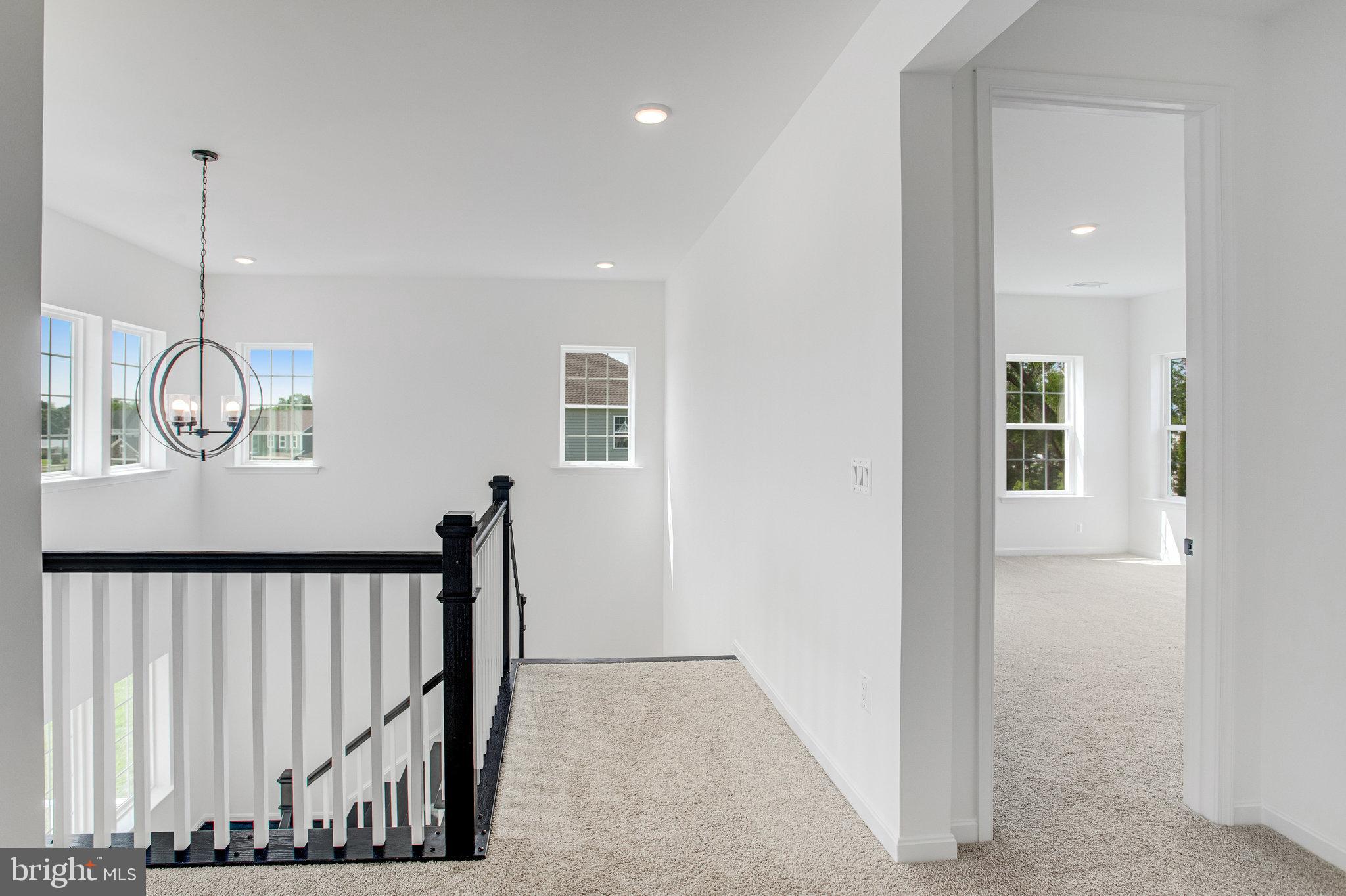 WHITE OAK - Residential