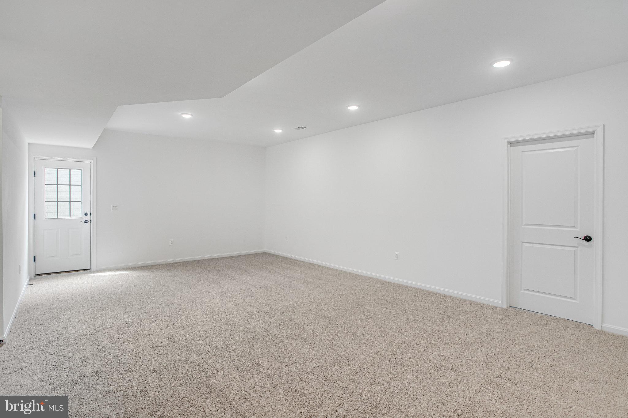 WHITE OAK - Residential