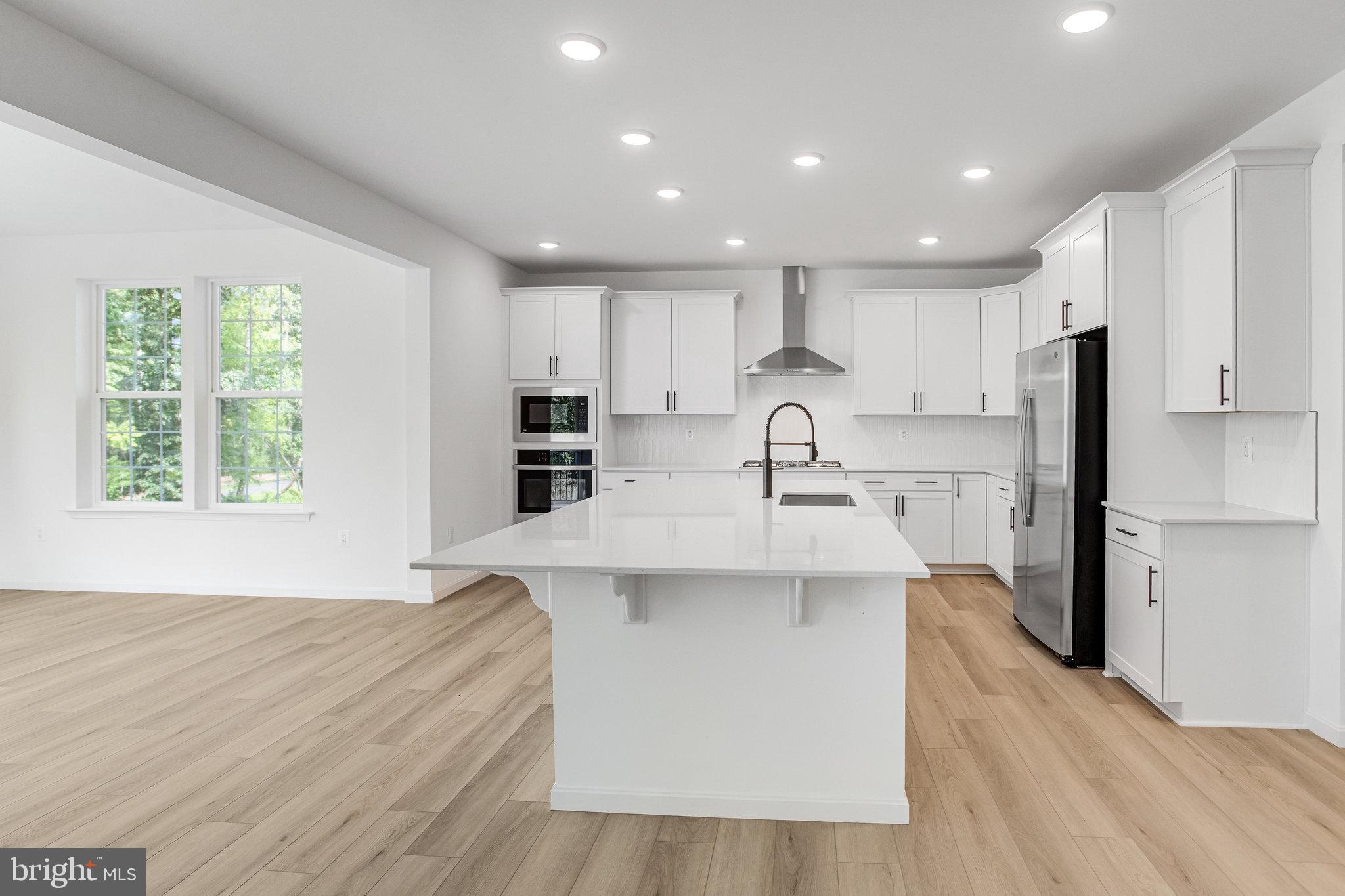 WHITE OAK - Residential