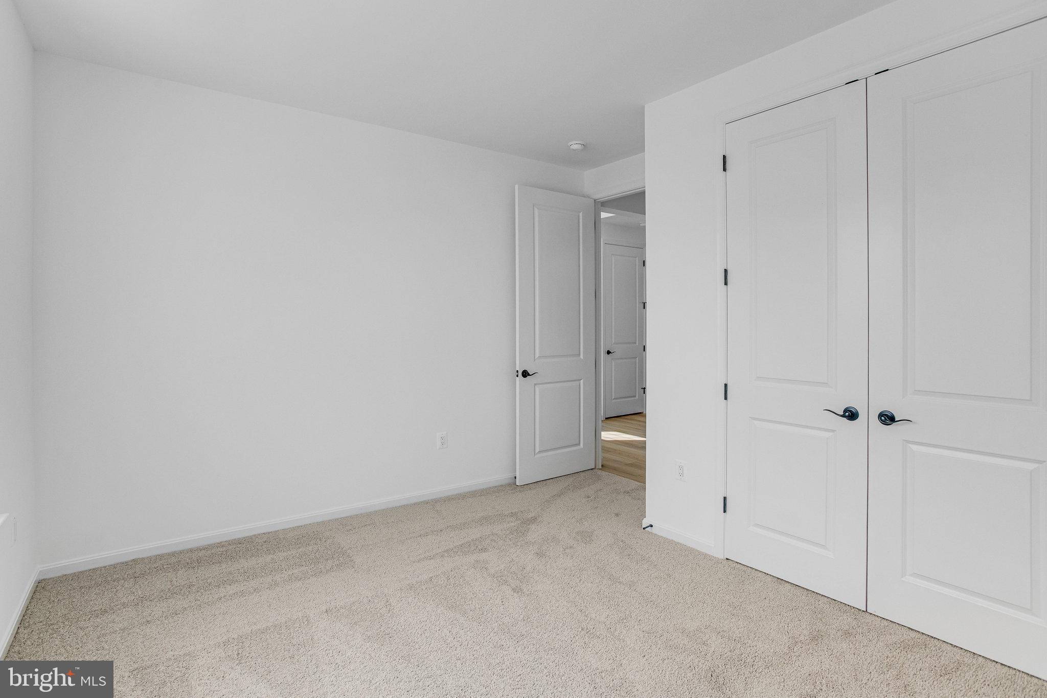 WHITE OAK - Residential