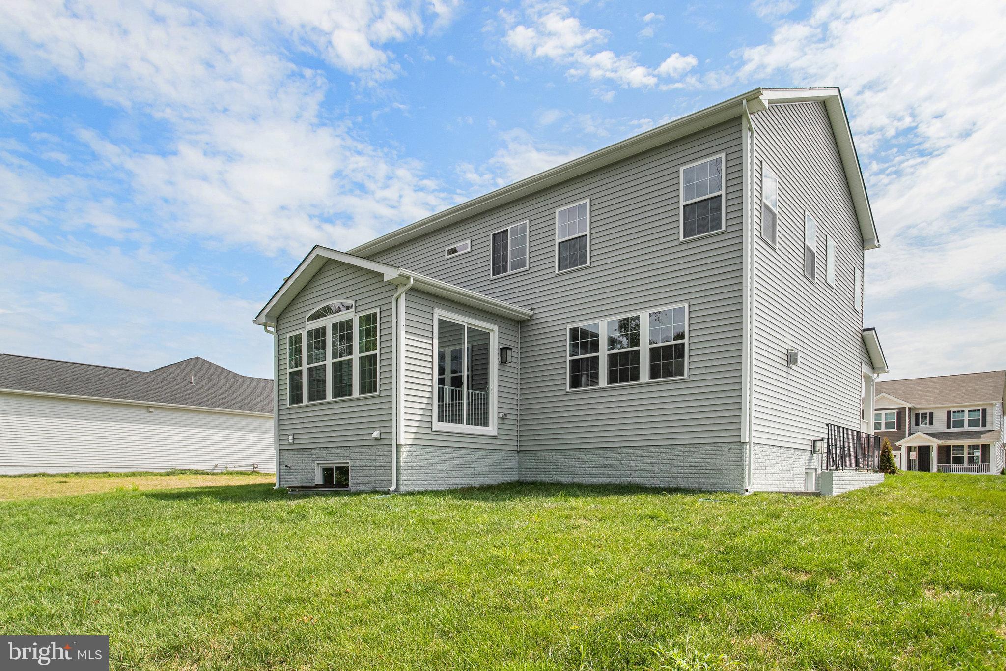 WHITE OAK - Residential