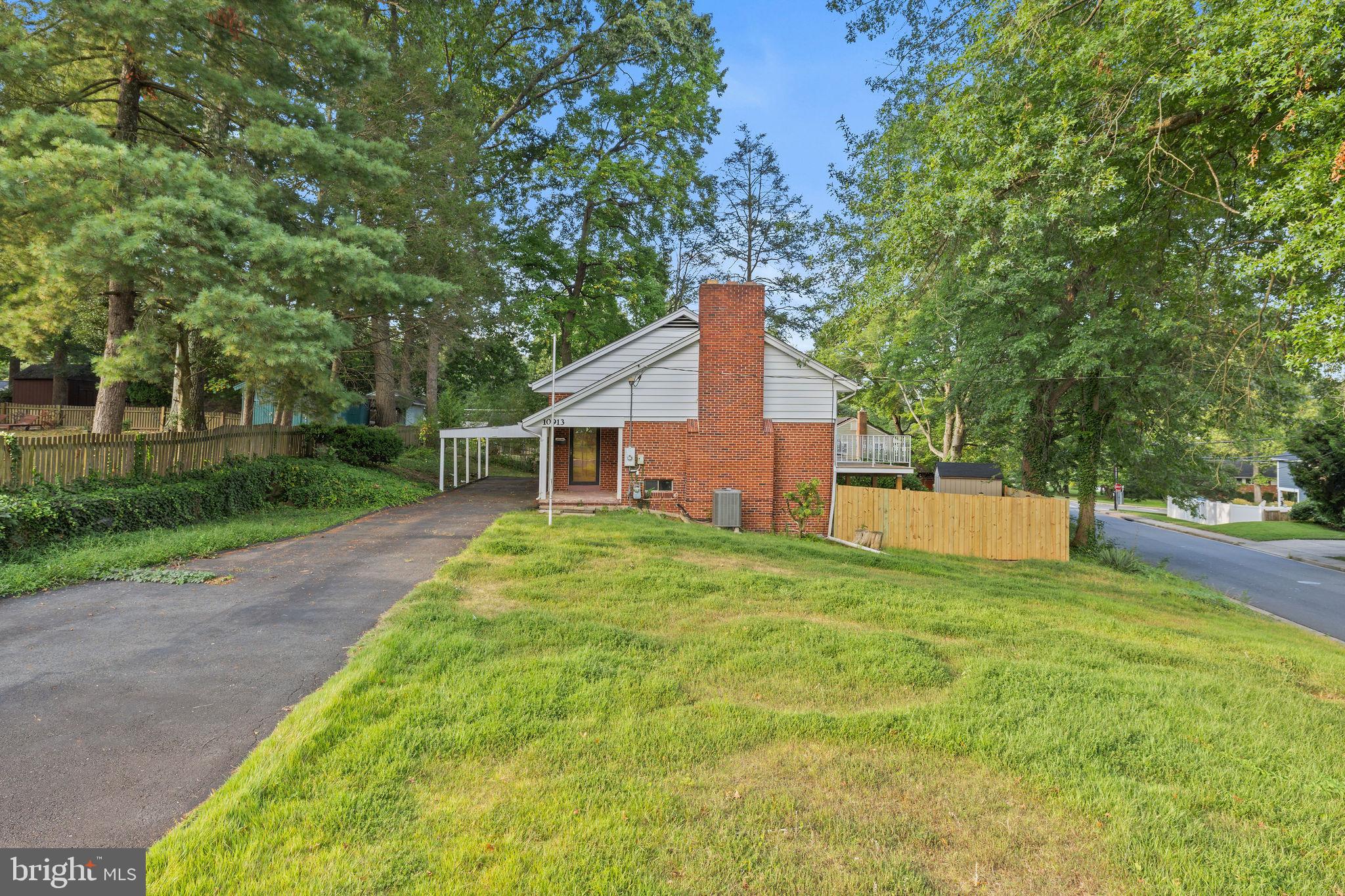 WARREN WOODS - Residential