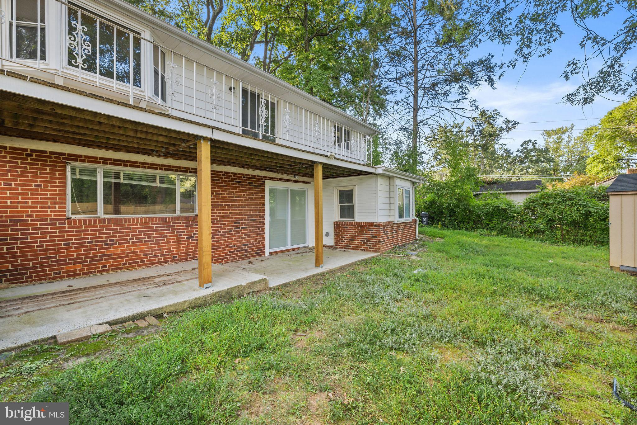 WARREN WOODS - Residential