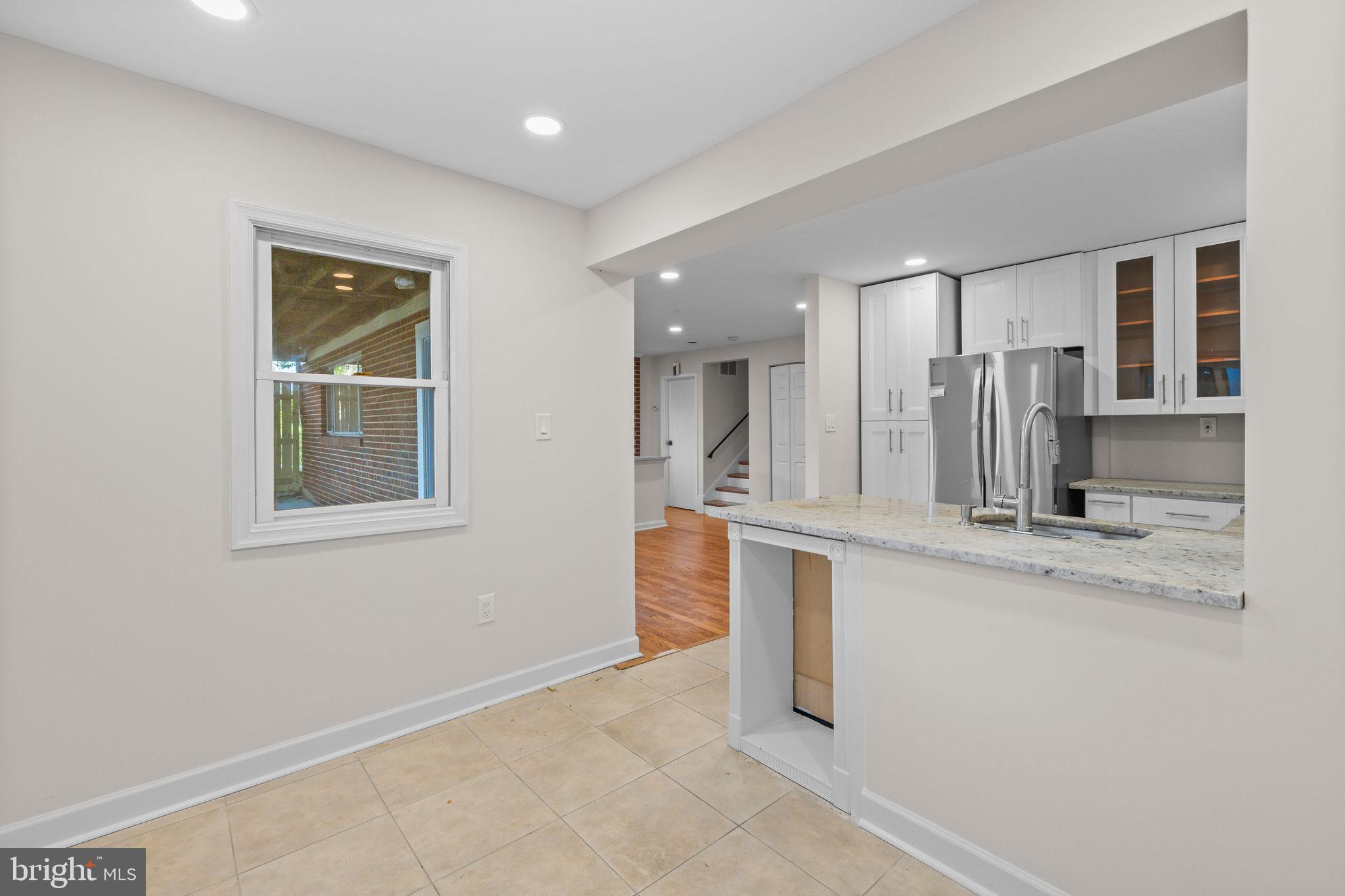 WARREN WOODS - Residential