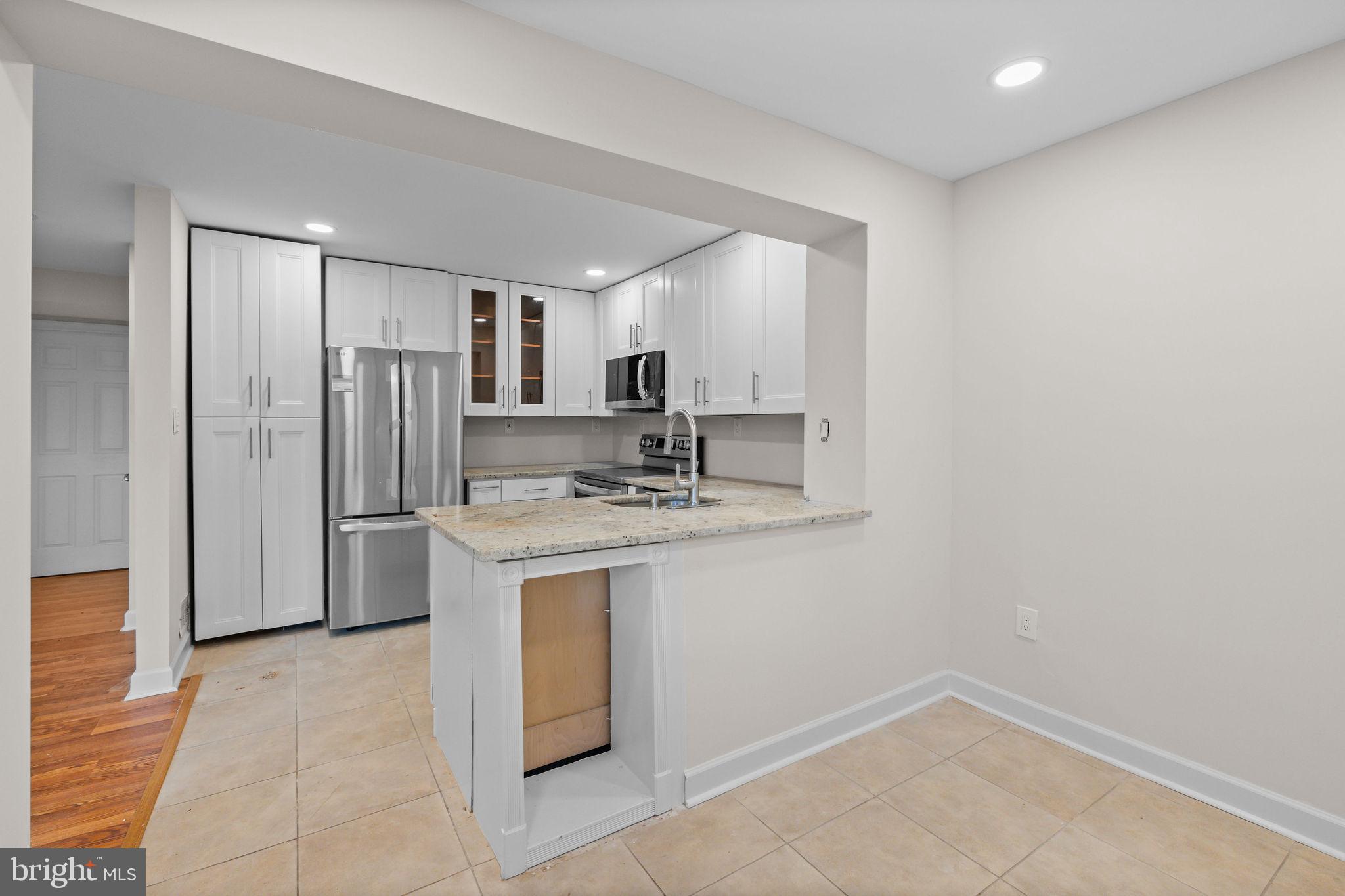 WARREN WOODS - Residential