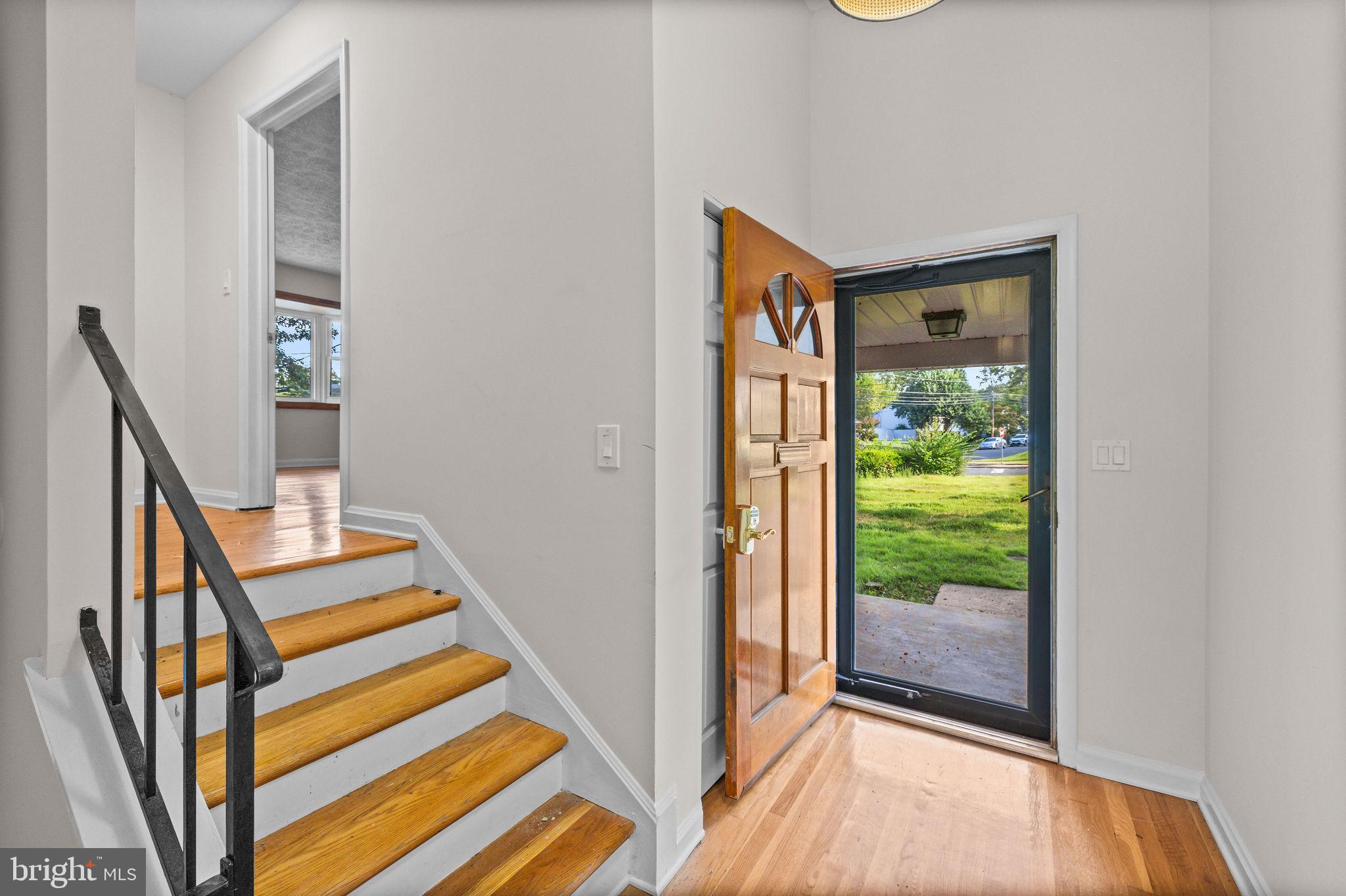 WARREN WOODS - Residential