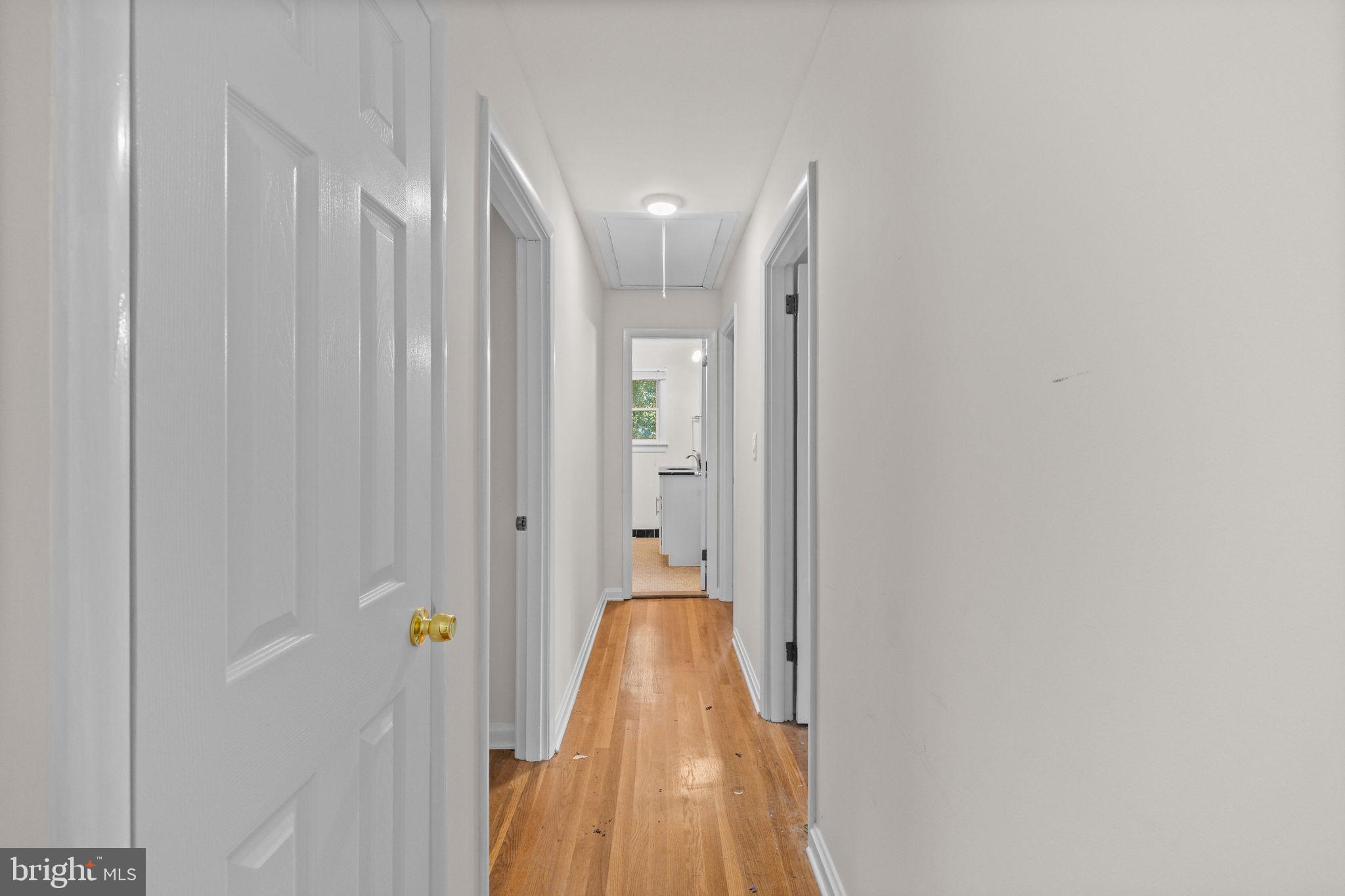 WARREN WOODS - Residential