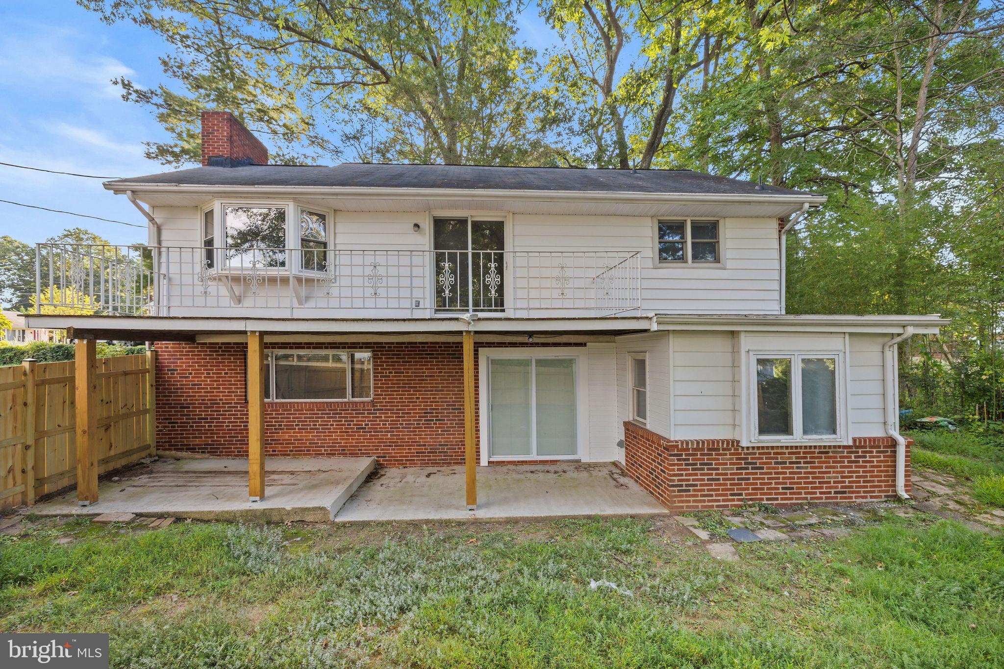 WARREN WOODS - Residential