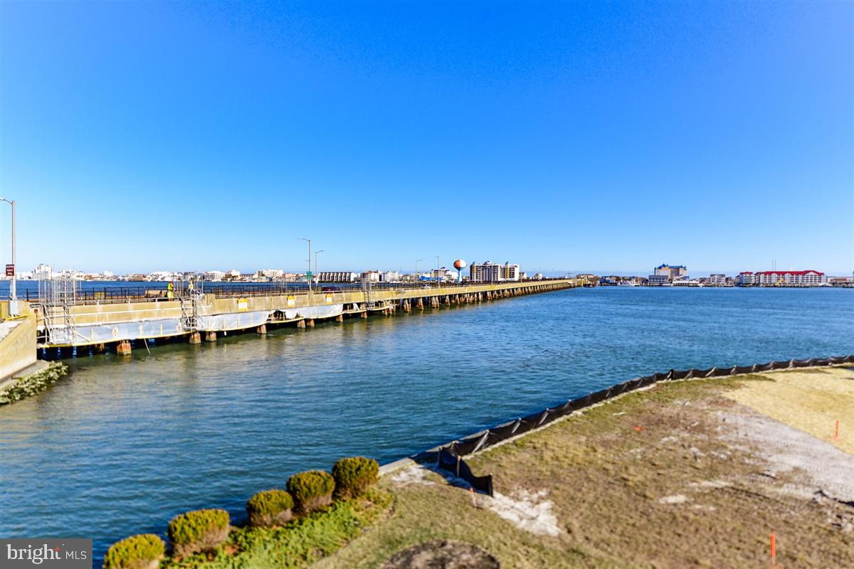 ESTATES AT INLET ISLE - Residential