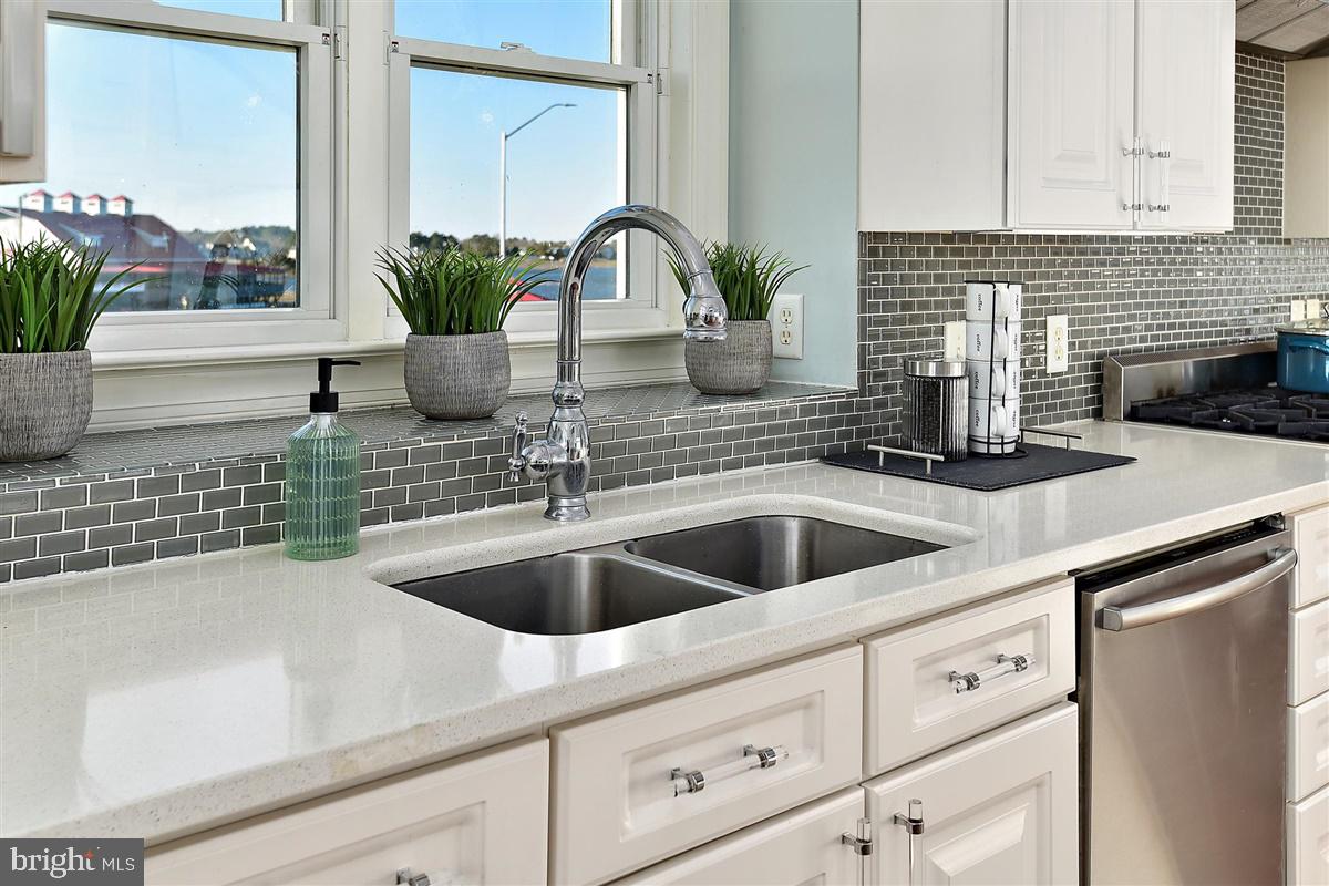 ESTATES AT INLET ISLE - Residential