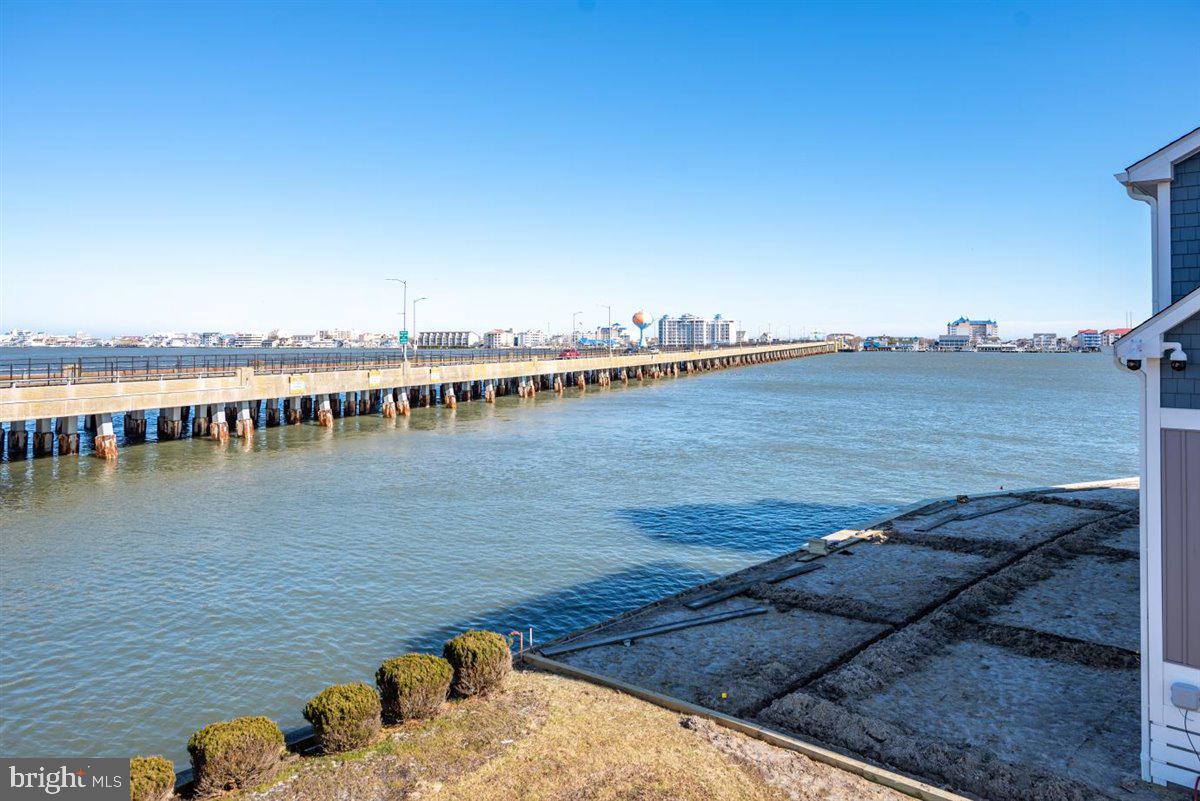 ESTATES AT INLET ISLE - Residential