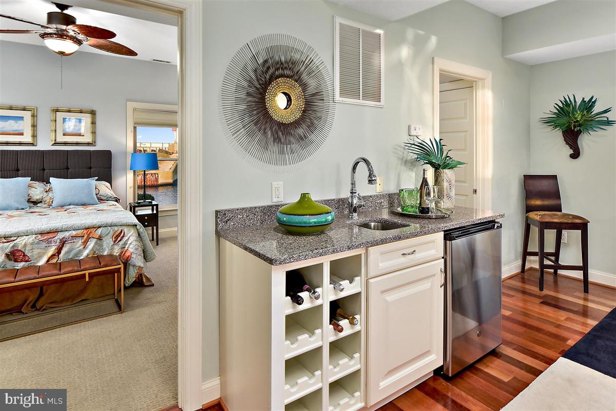 ESTATES AT INLET ISLE - Residential