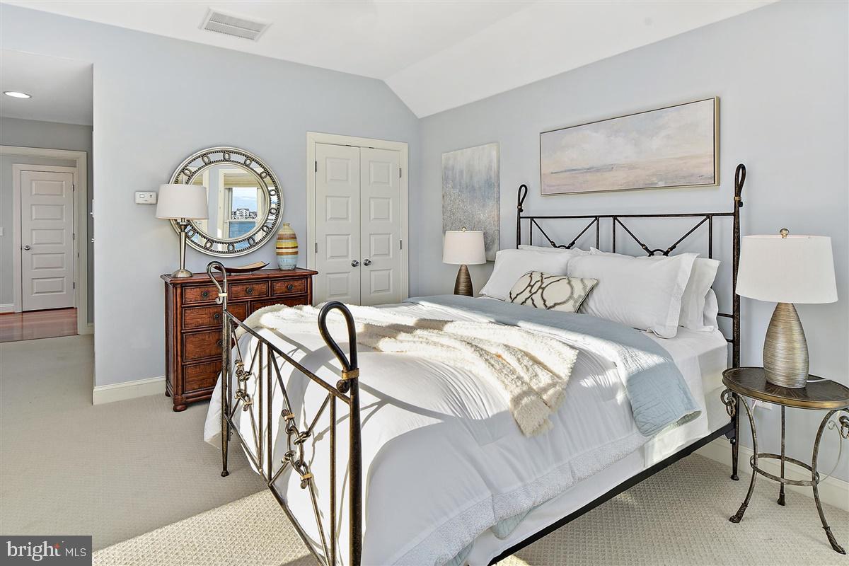 ESTATES AT INLET ISLE - Residential