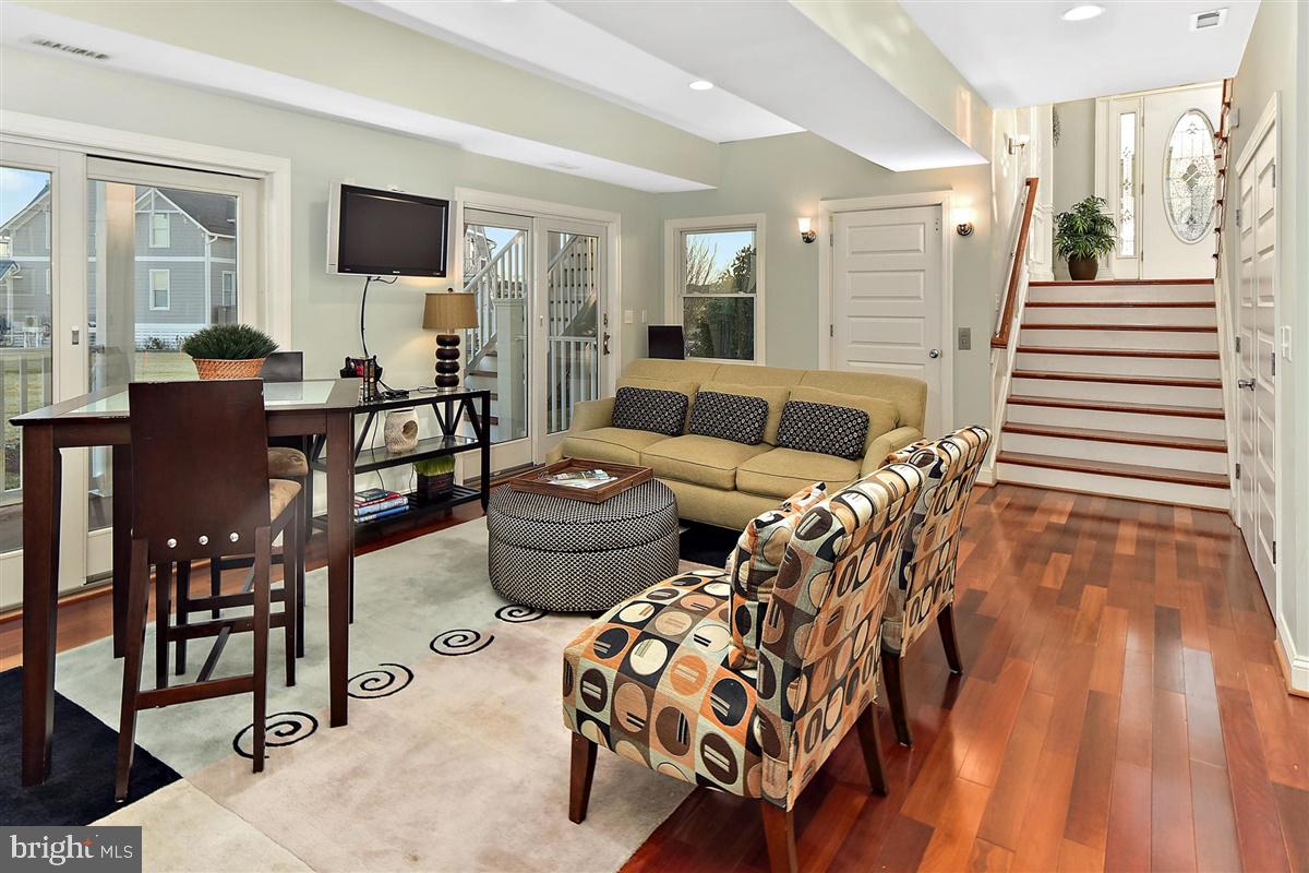 ESTATES AT INLET ISLE - Residential