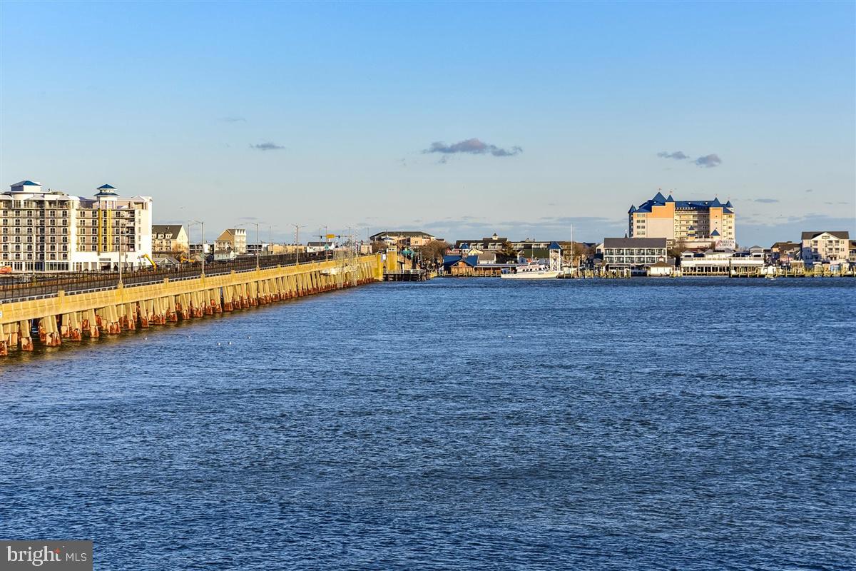 ESTATES AT INLET ISLE - Residential