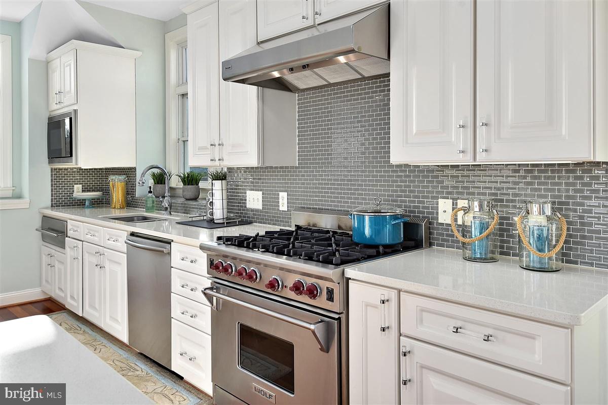 ESTATES AT INLET ISLE - Residential