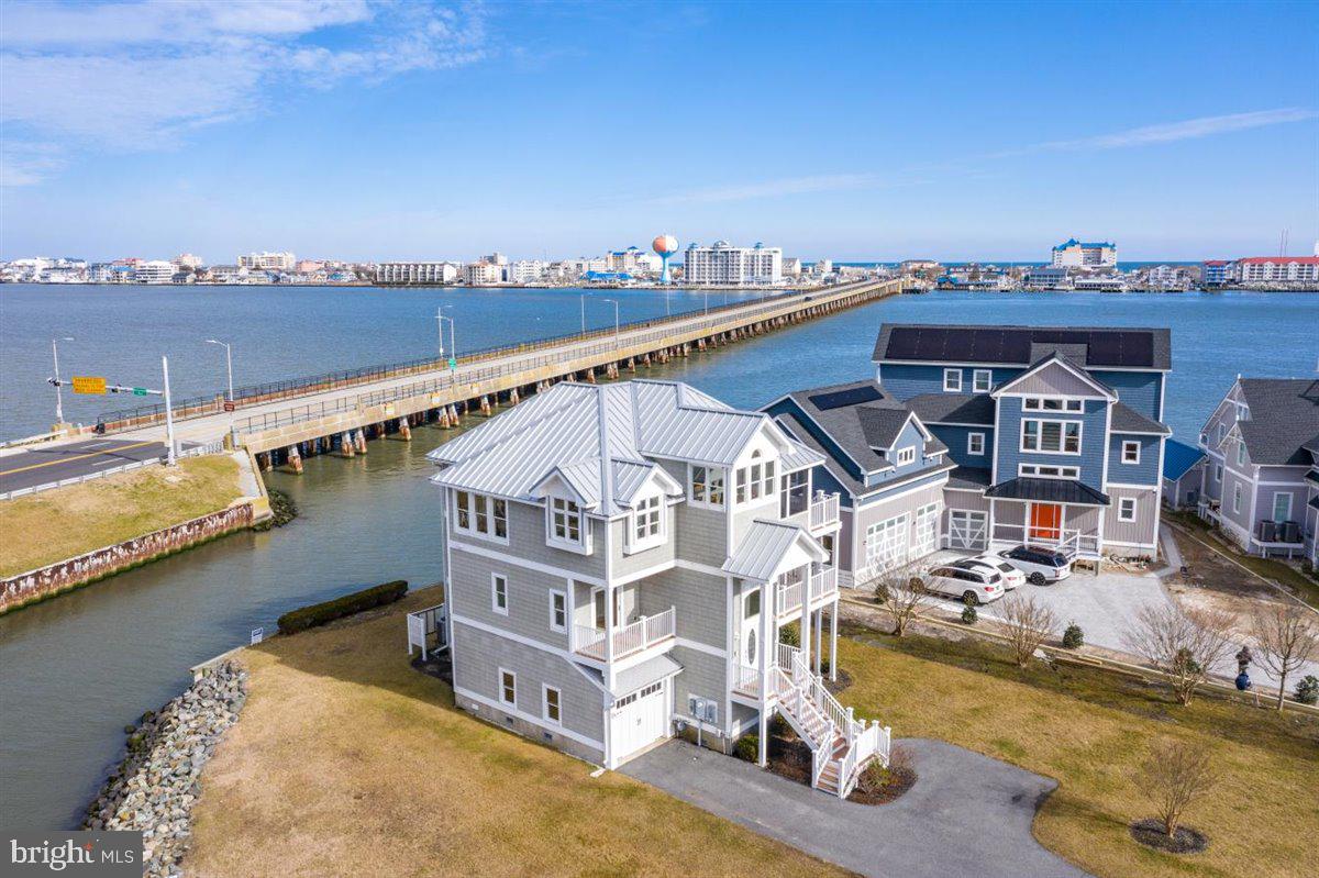 ESTATES AT INLET ISLE - Residential