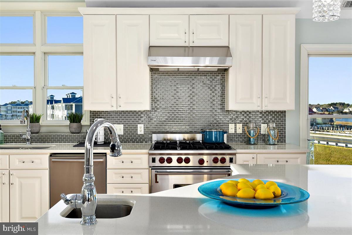 ESTATES AT INLET ISLE - Residential