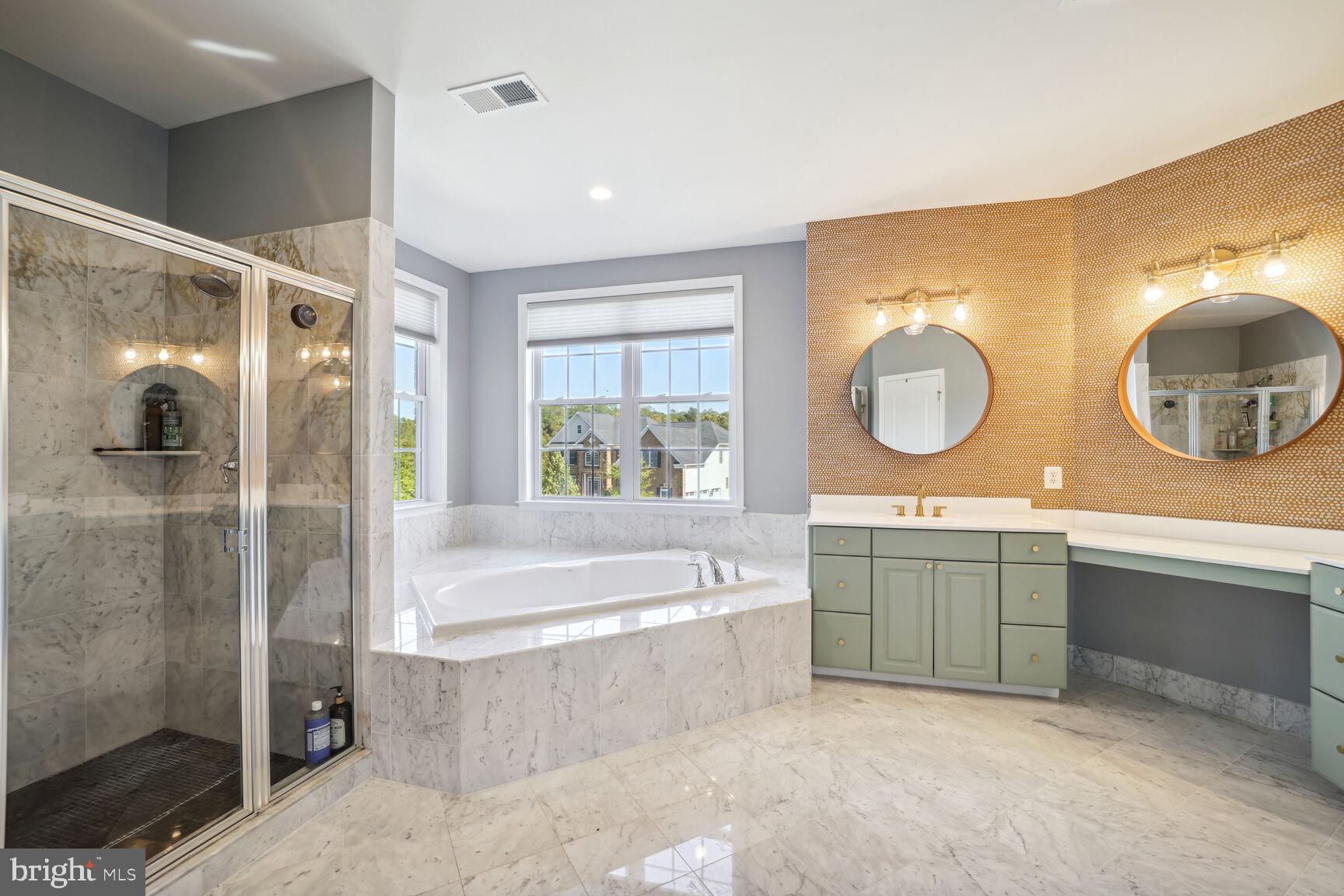 MARLBORO RIDGE - Residential