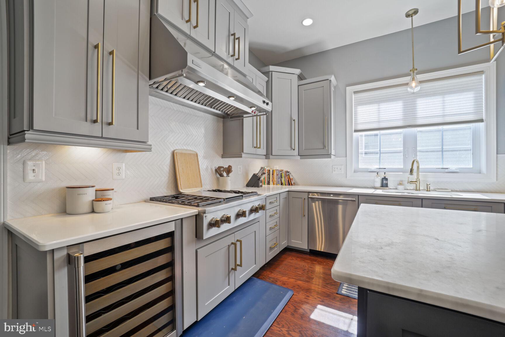 MARLBORO RIDGE - Residential