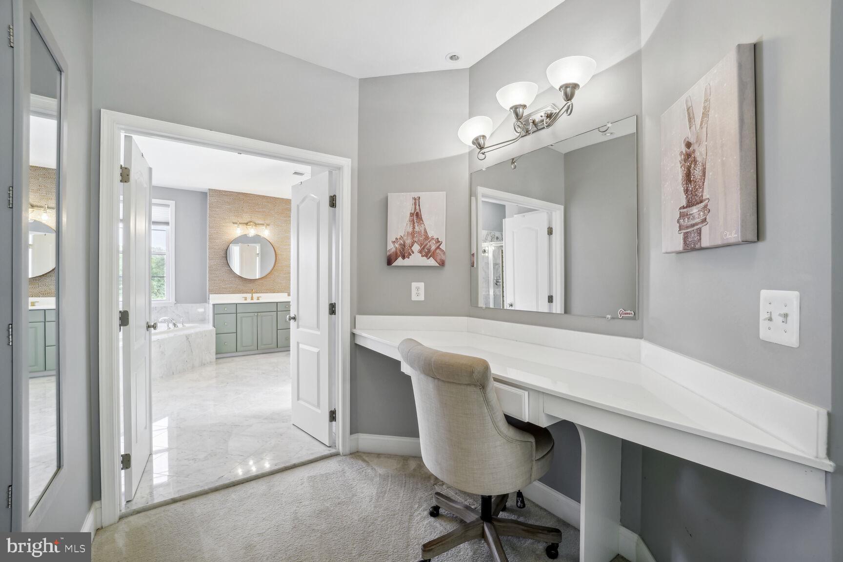 MARLBORO RIDGE - Residential