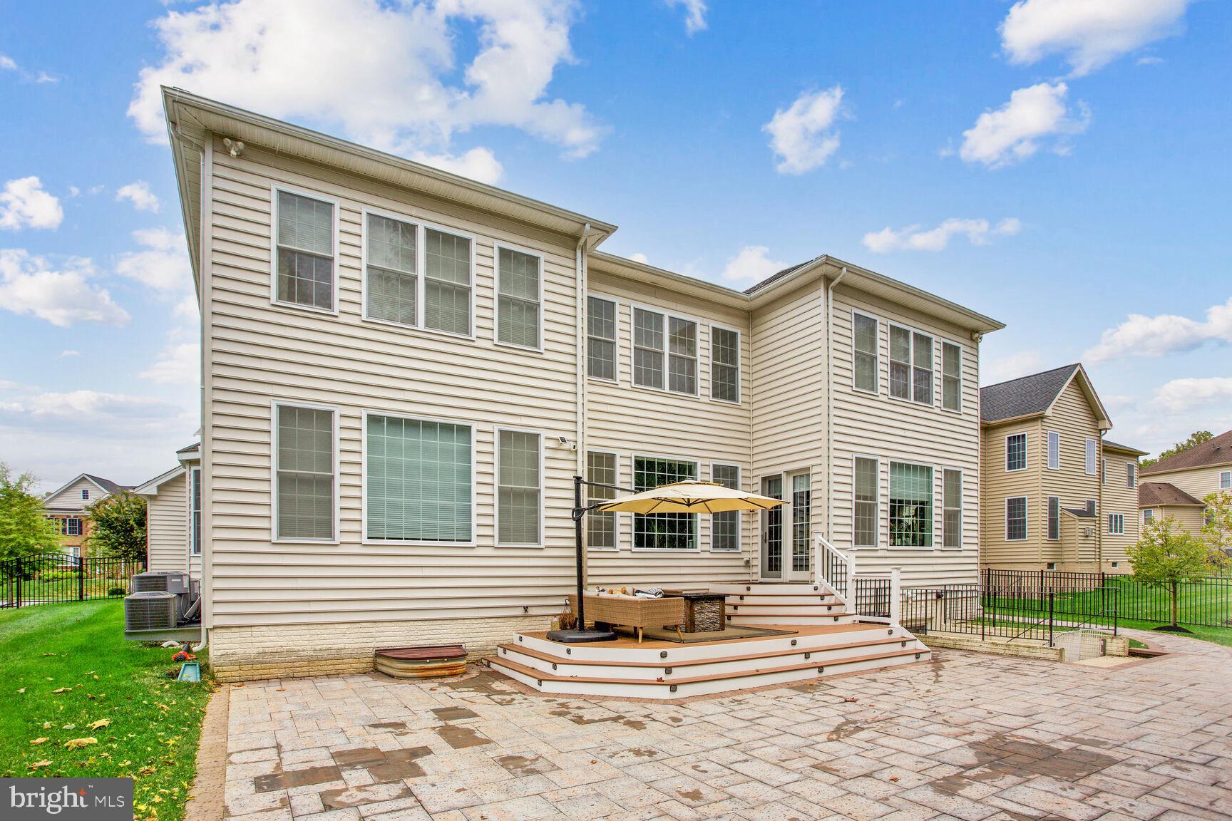 MARLBORO RIDGE - Residential